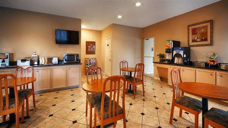 Best Western Lake Conroe Inn