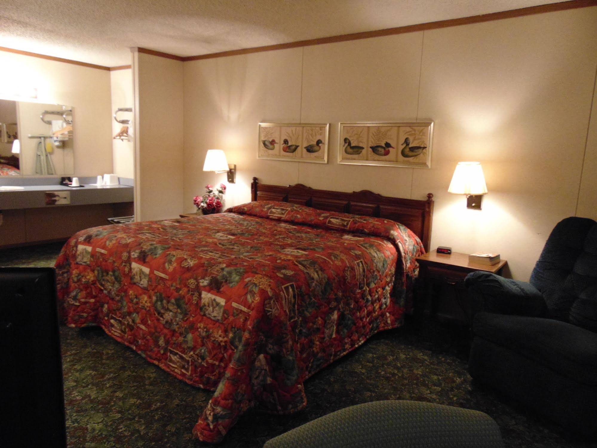Heritage House Inn