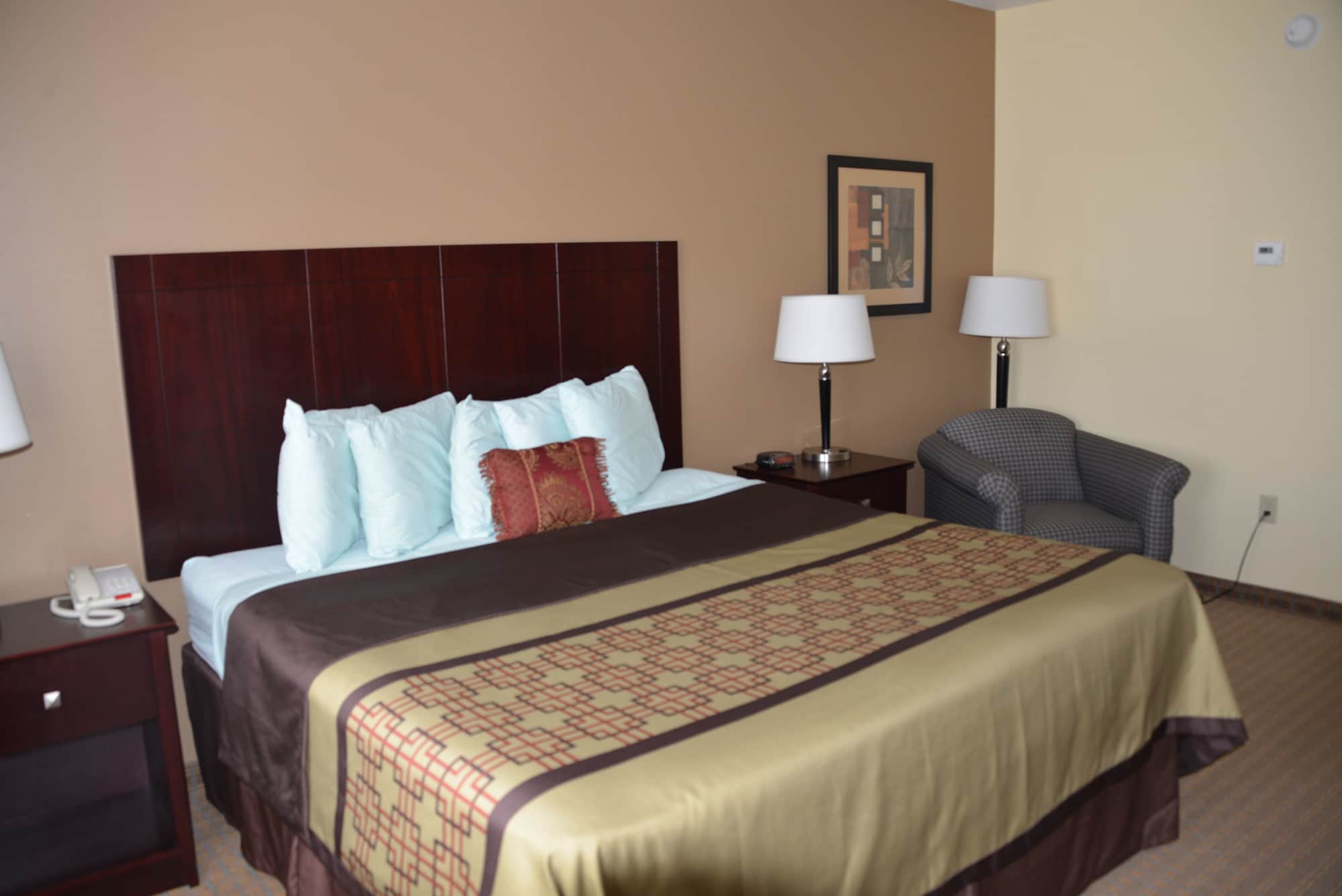 Irish Inn And Suites