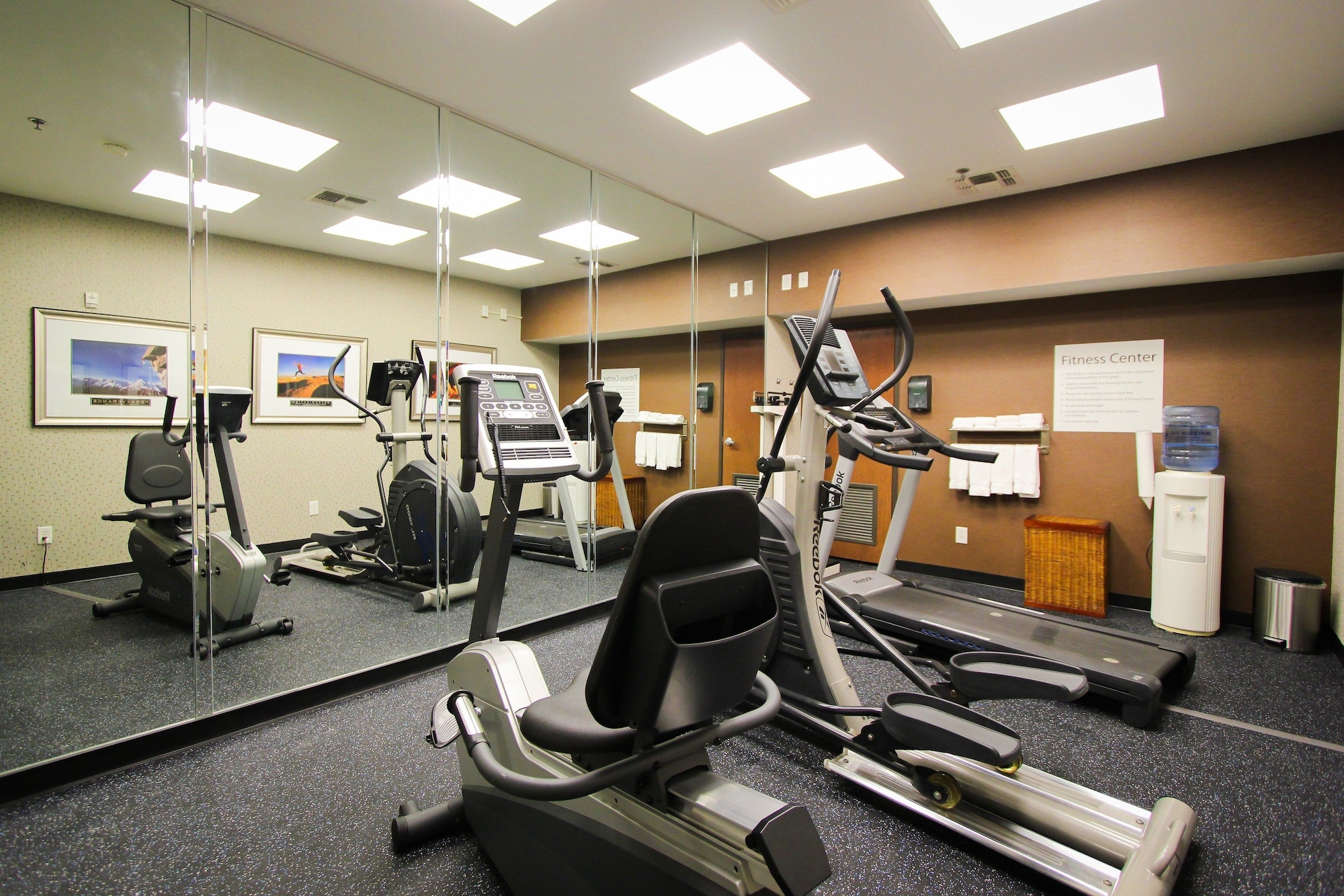 Holiday Inn Express Hotel & Suites Nacogdoches