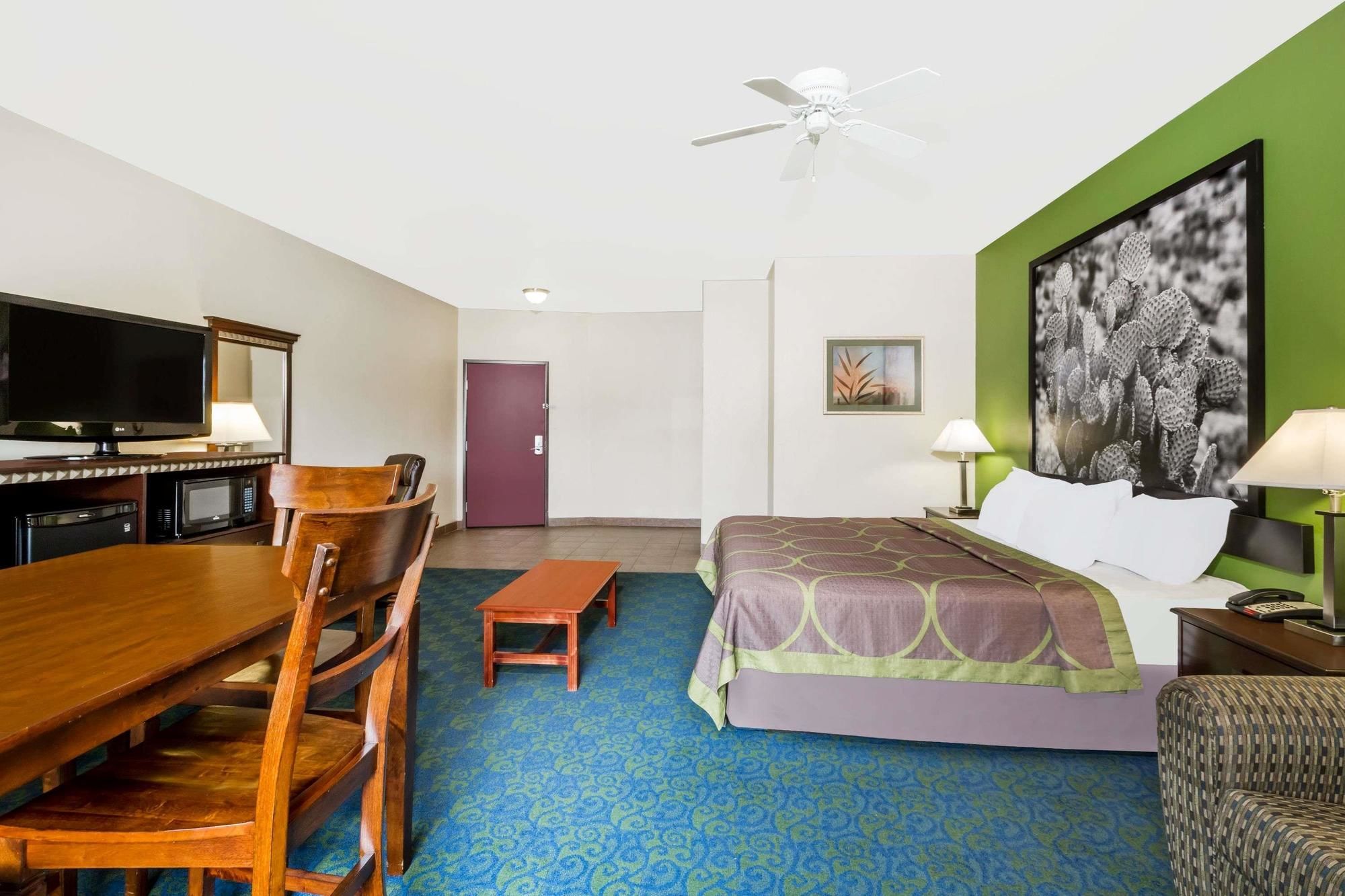 Spark by Hilton Nacogdoches
