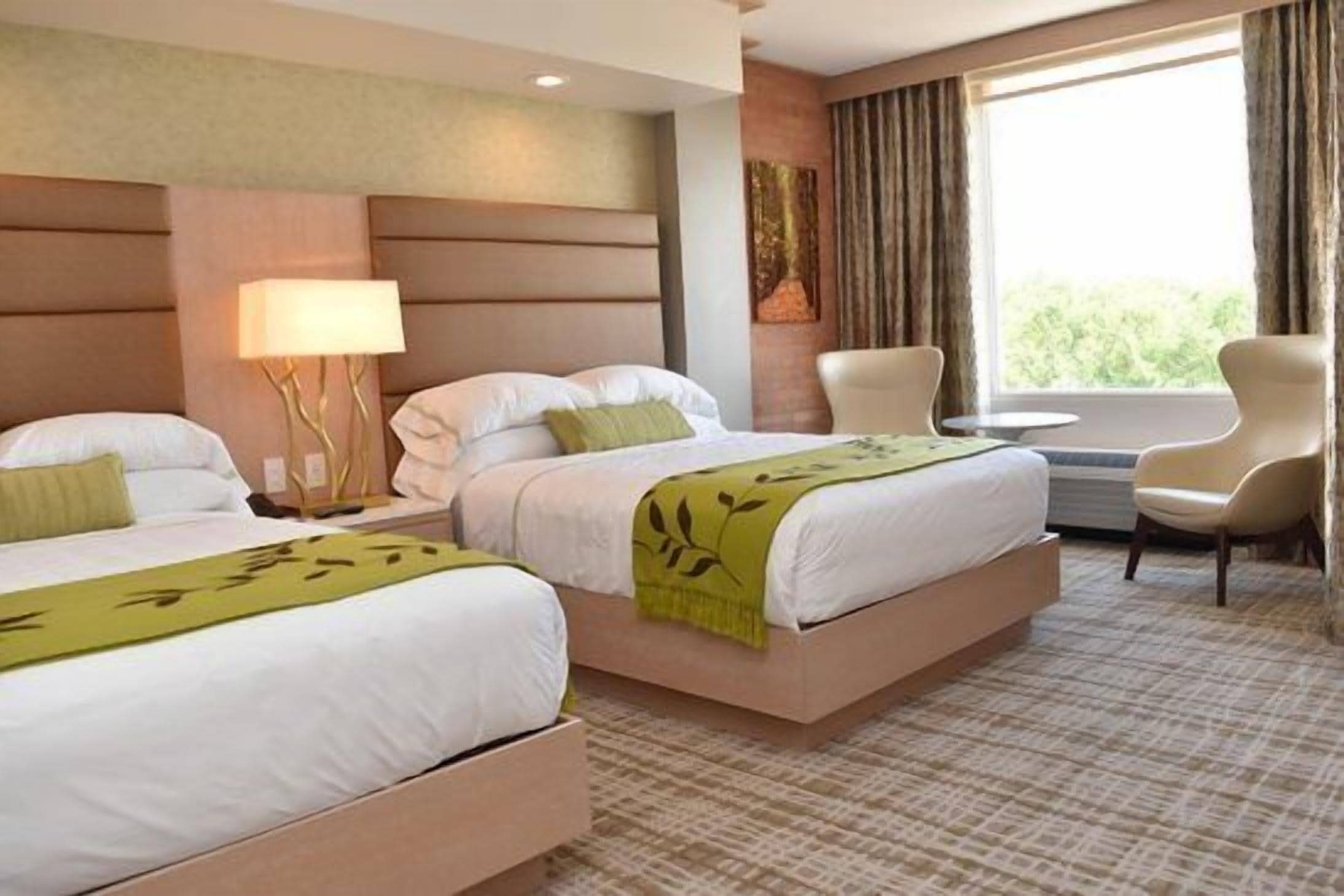 The Fredonia Hotel & Convention Center