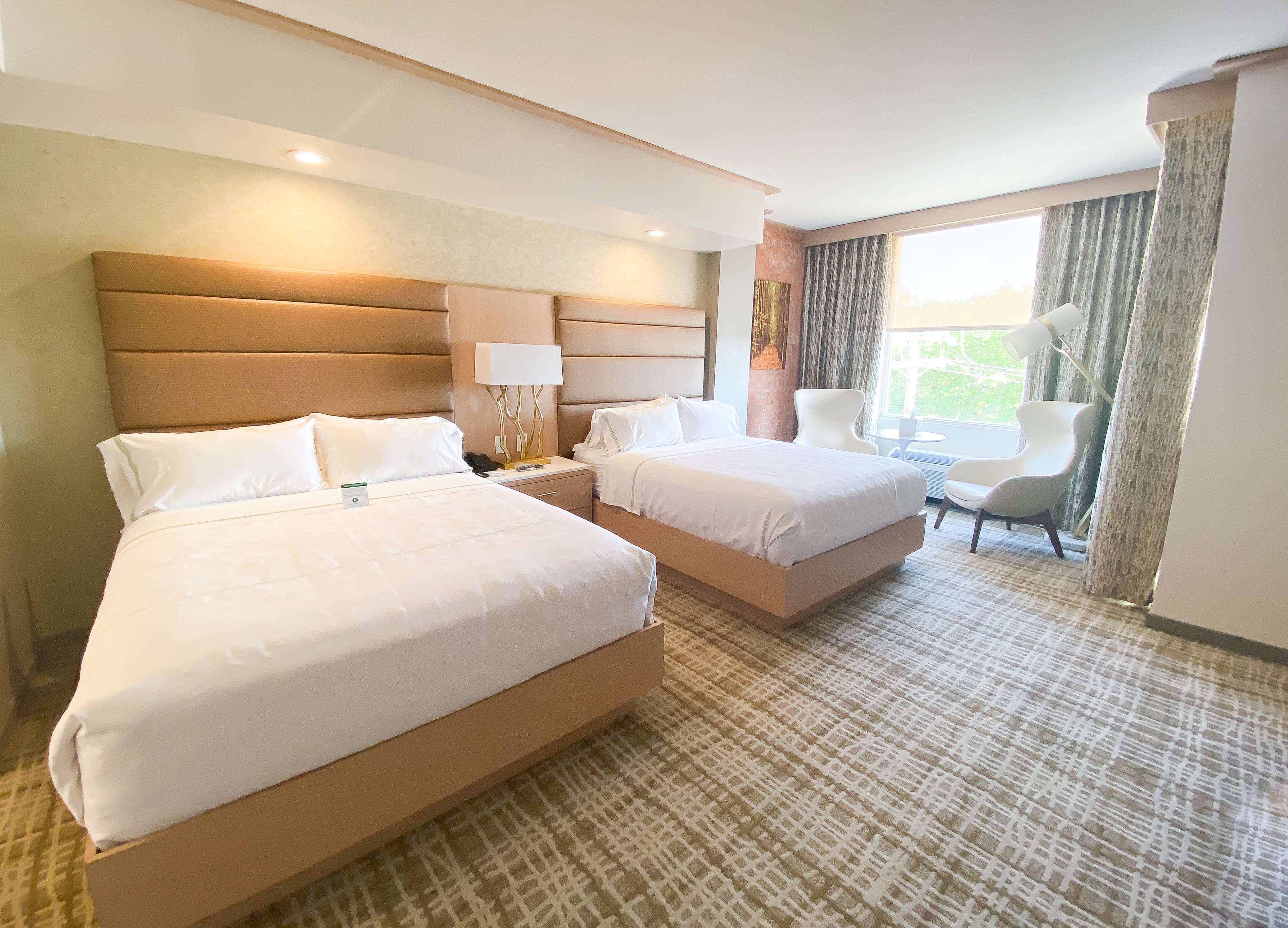 The Fredonia Hotel & Convention Center