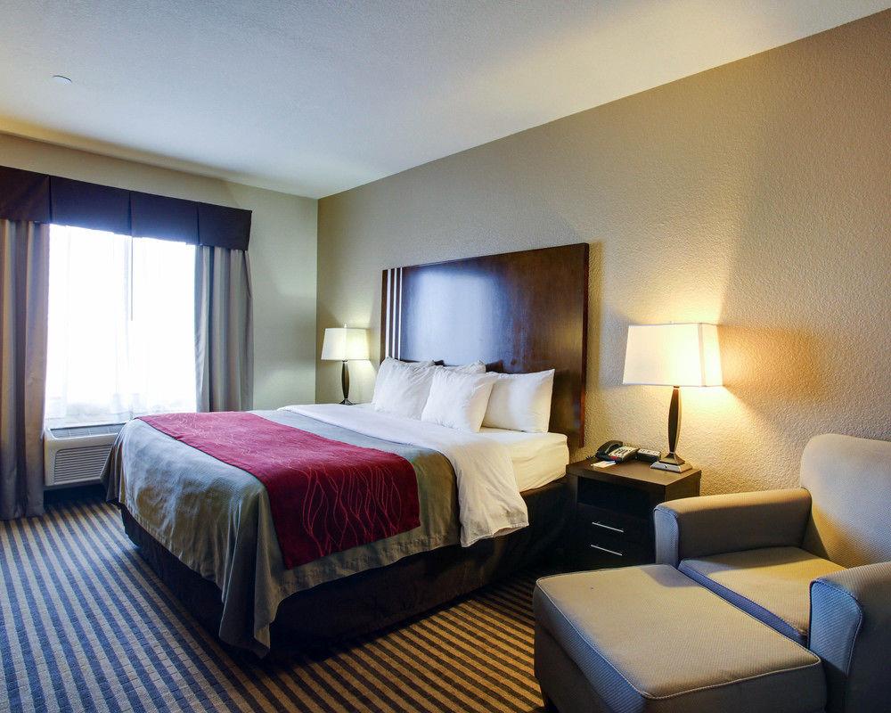 Comfort Inn & Suites