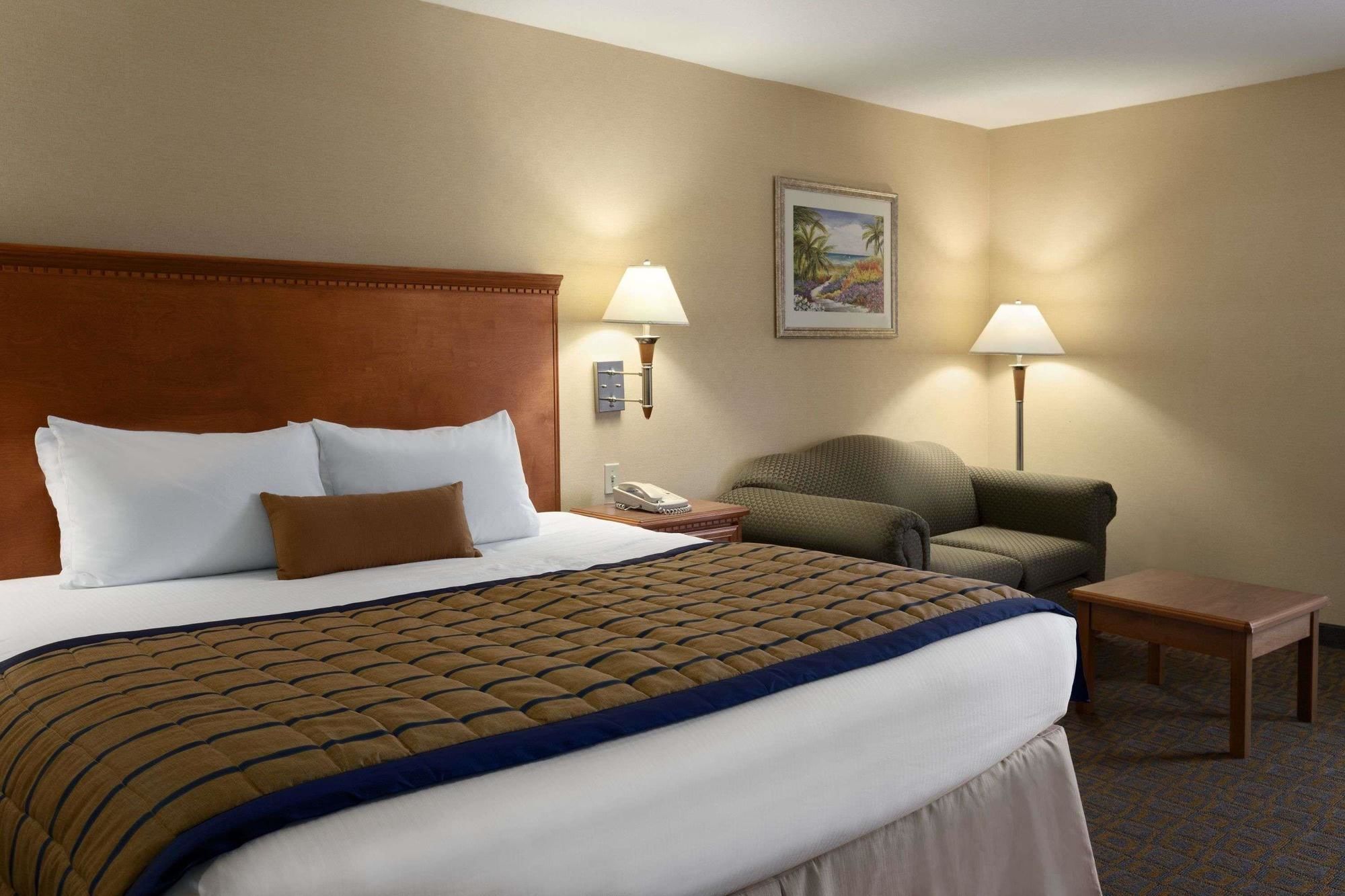 Coratel Inn & Suites New Braunfels