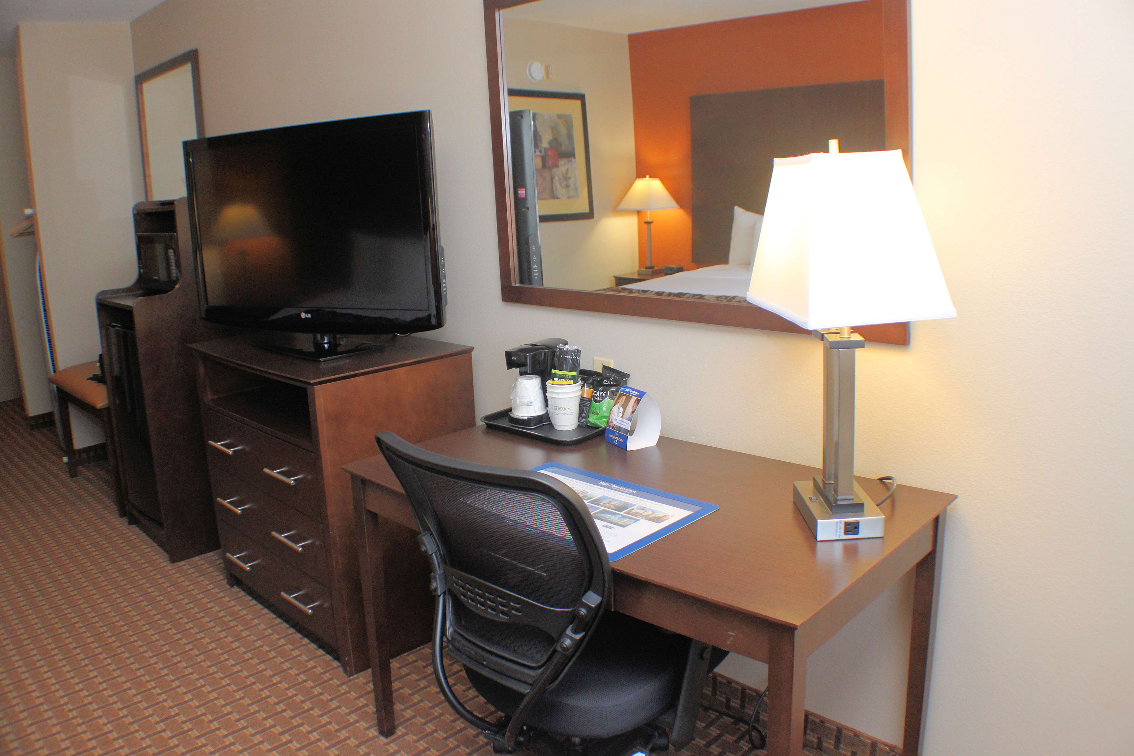 Best Western Inn & Suites