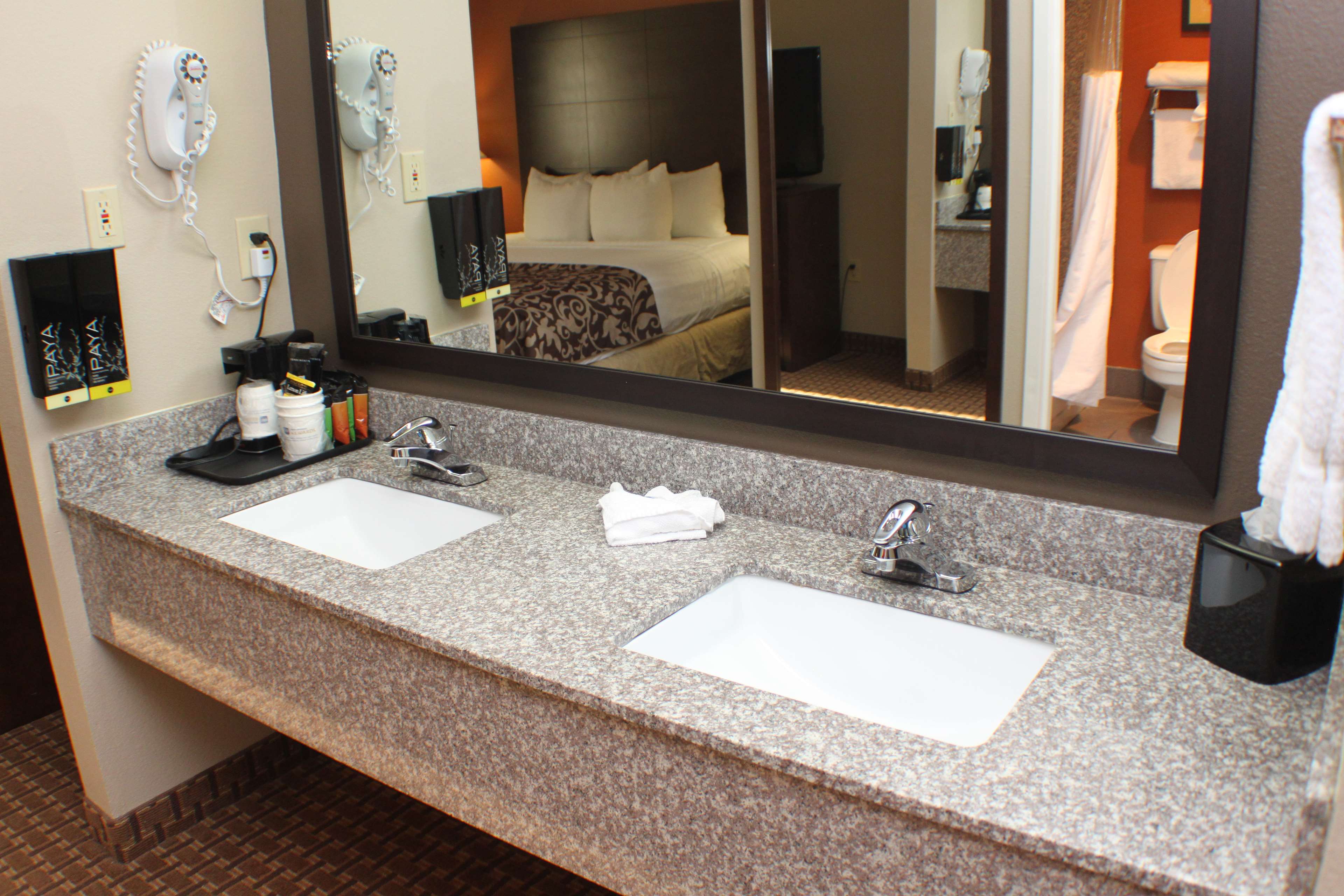 Best Western Inn & Suites