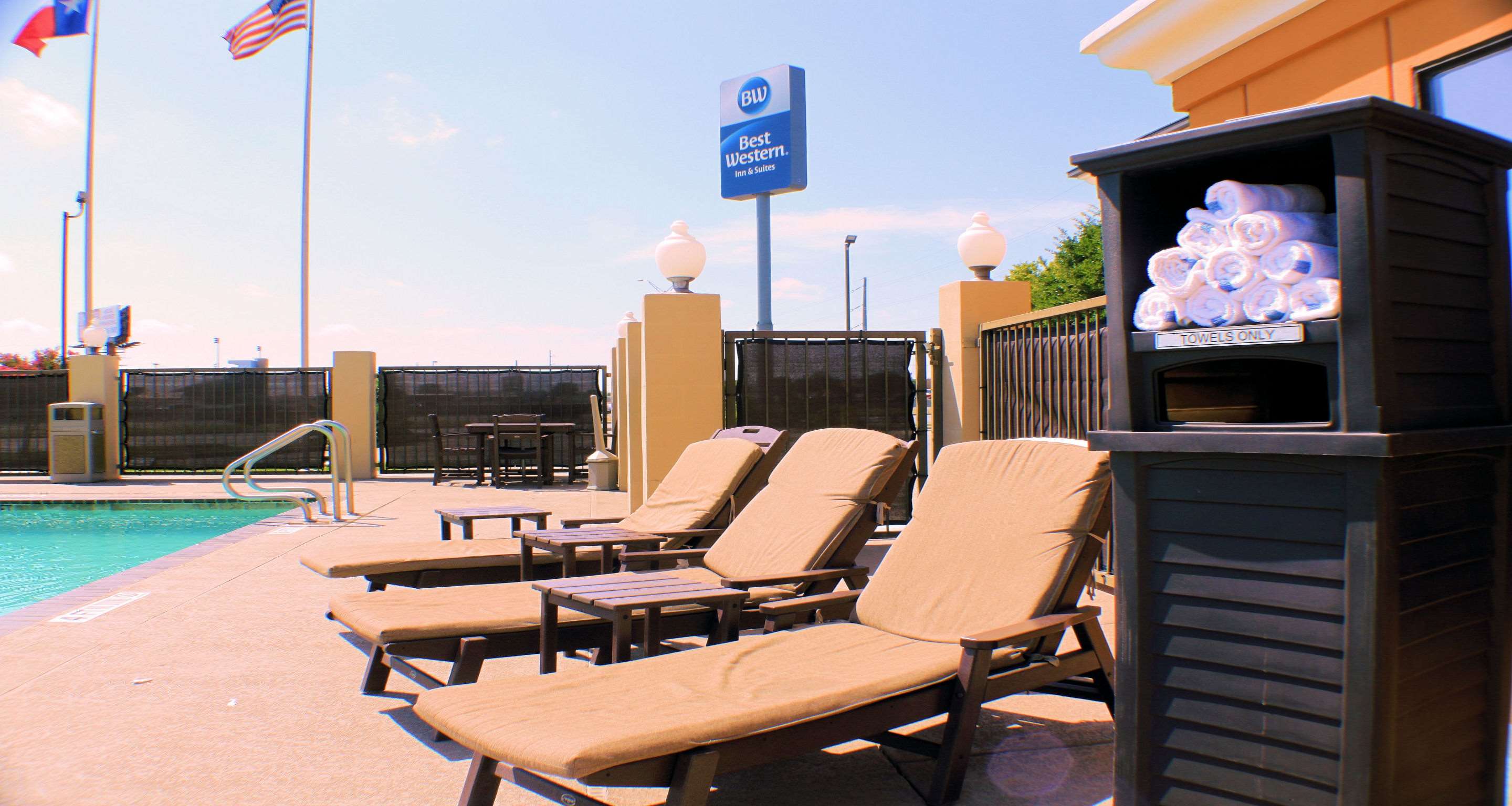 Best Western Inn & Suites