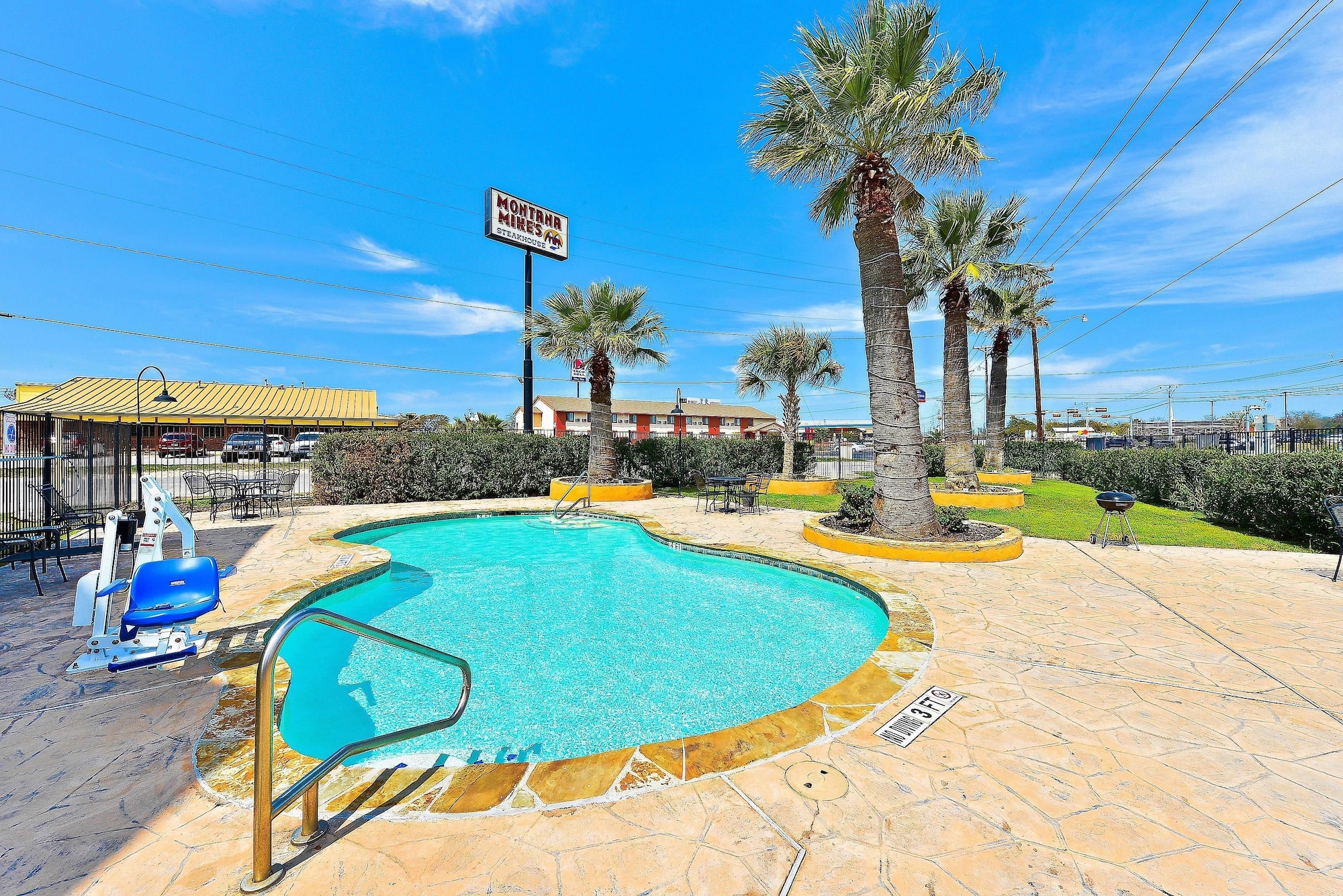 Microtel Inn & Suites by Wyndham New Braunfels