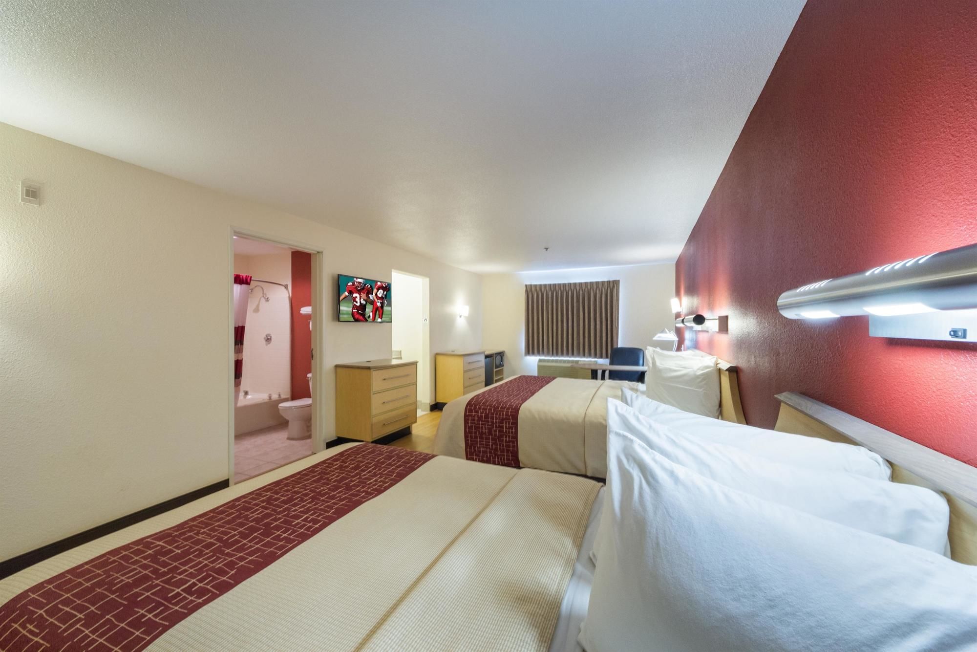 Super 8 by Wyndham New Braunfels I-35