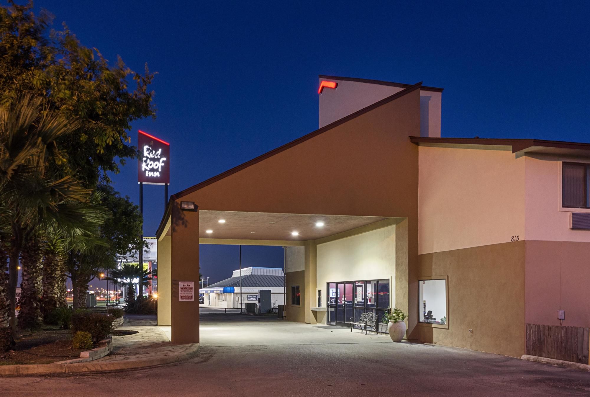 Super 8 by Wyndham New Braunfels I-35