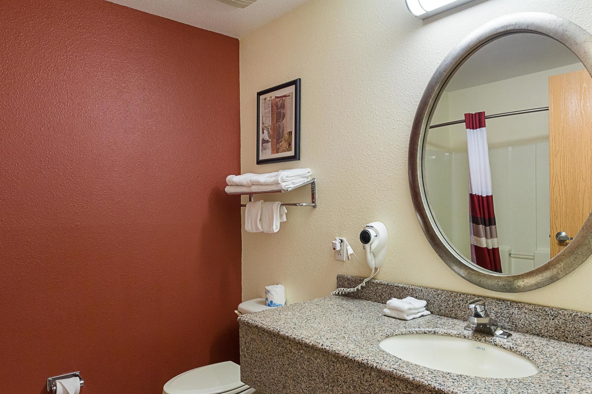 Super 8 by Wyndham New Braunfels I-35
