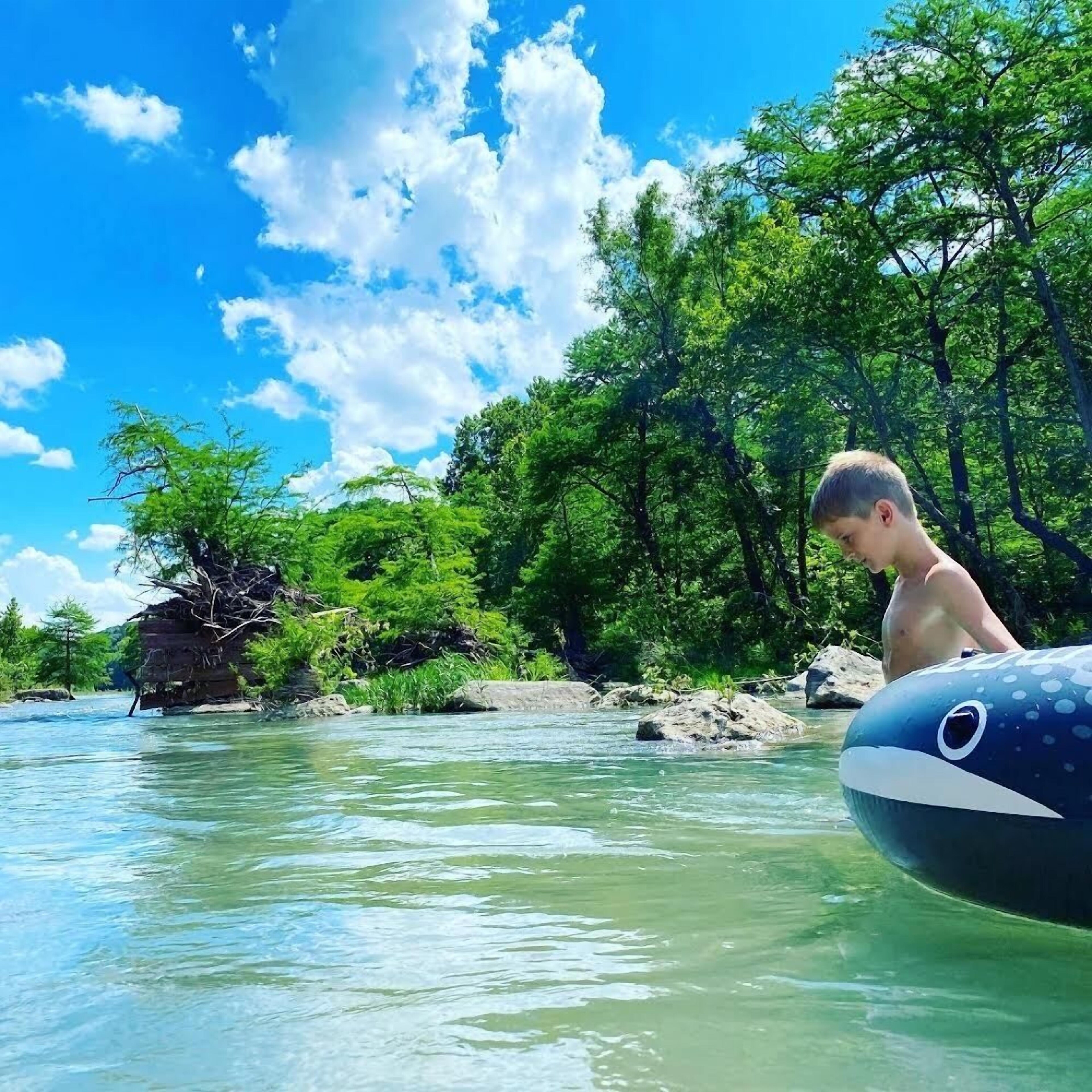 Son's Guadalupe Glamping