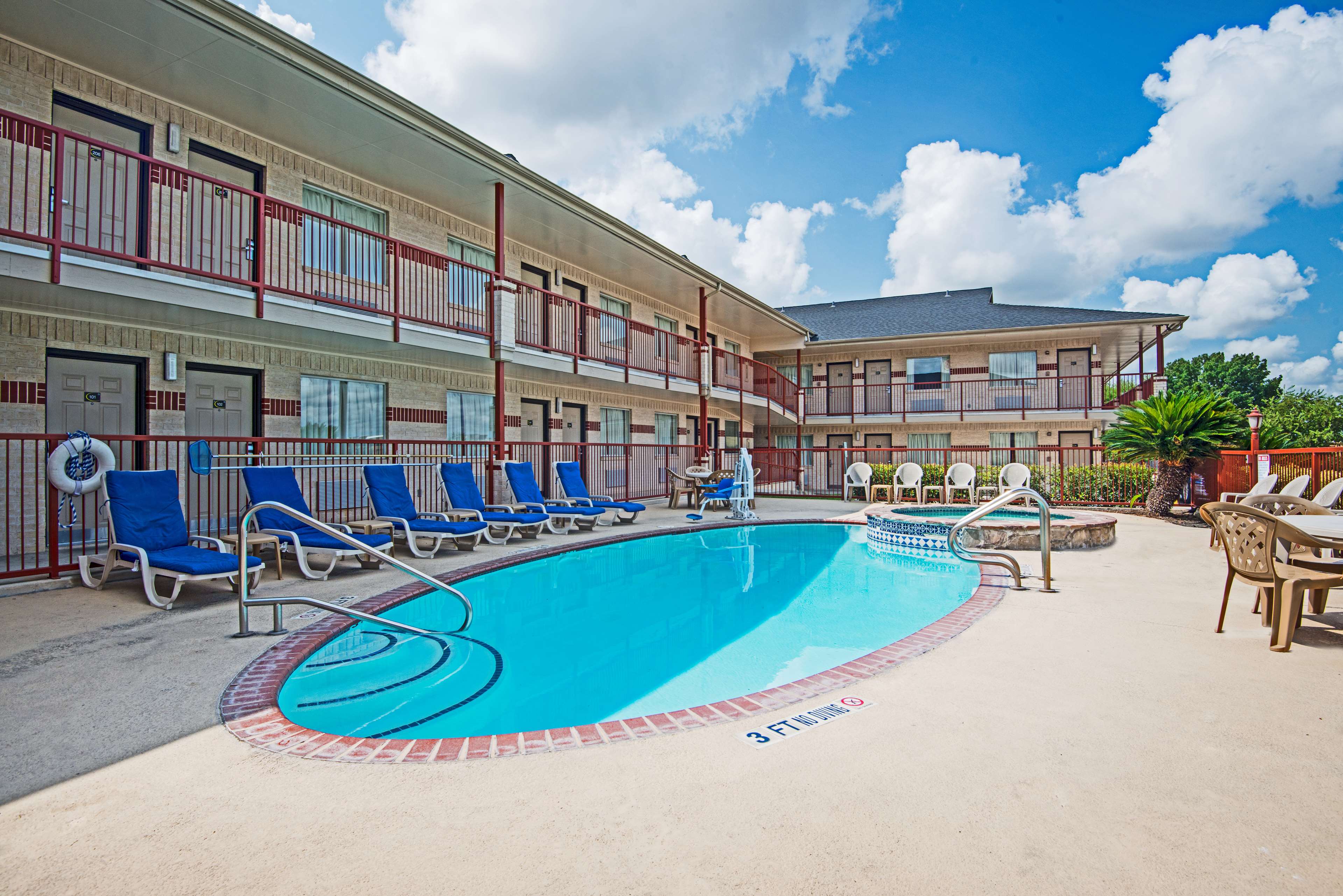 SureStay Hotel by Best Western New Braunfels