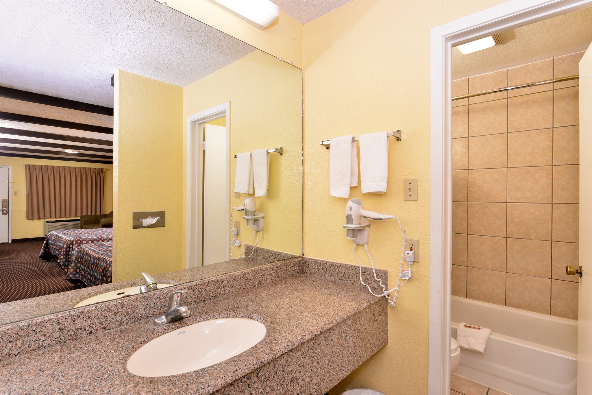 Travelodge by Wyndham New Braunfels