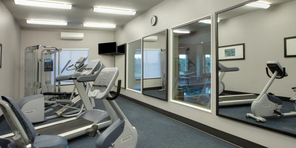Holiday Inn Express & Suites Fort Worth North - Northlake