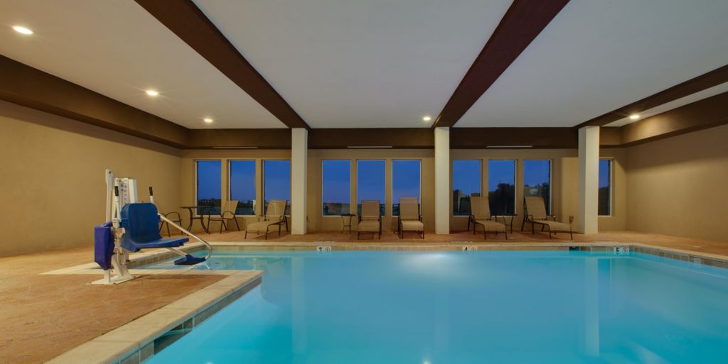 Holiday Inn Express & Suites Fort Worth North - Northlake