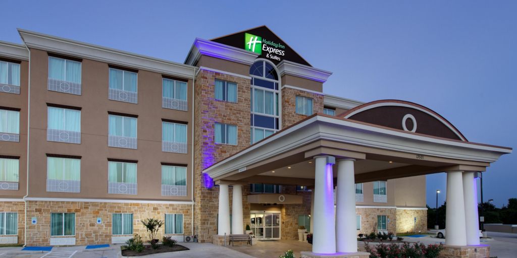 Holiday Inn Express & Suites Fort Worth North - Northlake