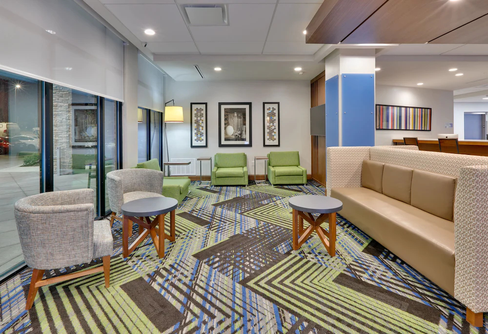 Holiday Inn Express & Suites Fort Worth North - Northlake