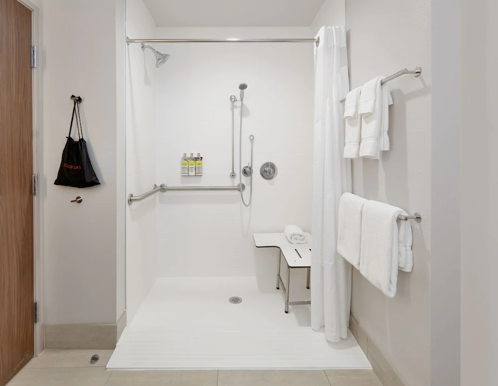 Holiday Inn Express & Suites Fort Worth North - Northlake