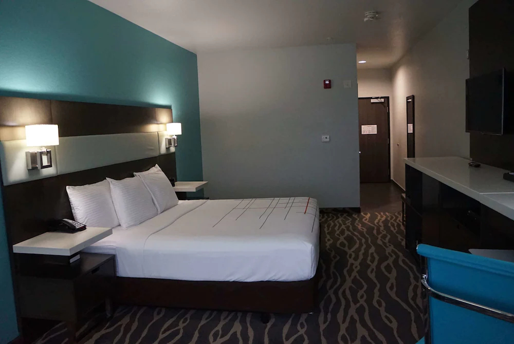 La Quinta Inn & Suites by Wyndham Northlake Fort Worth