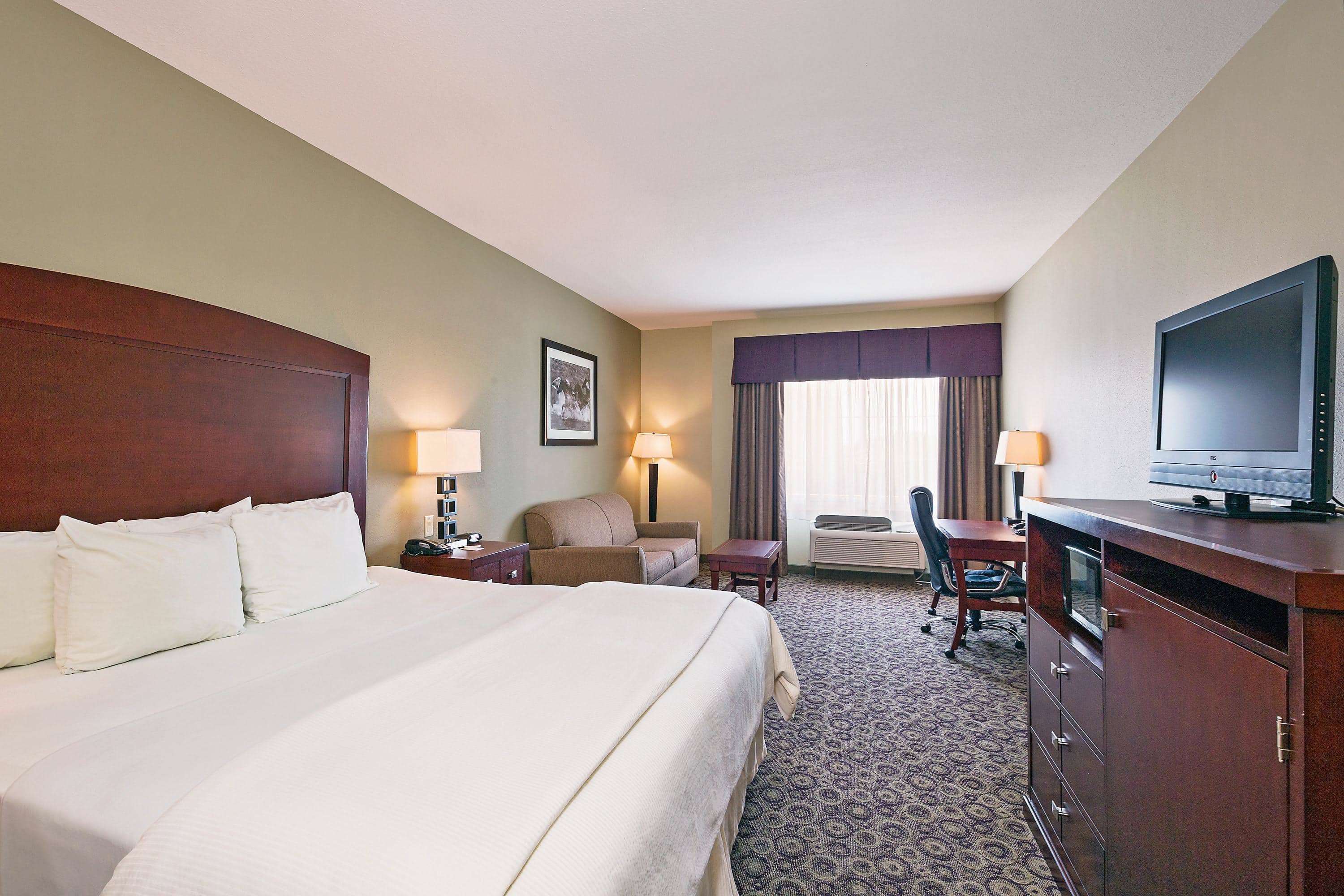 La Quinta Inn & Suites by Wyndham Fort Worth NE Mall