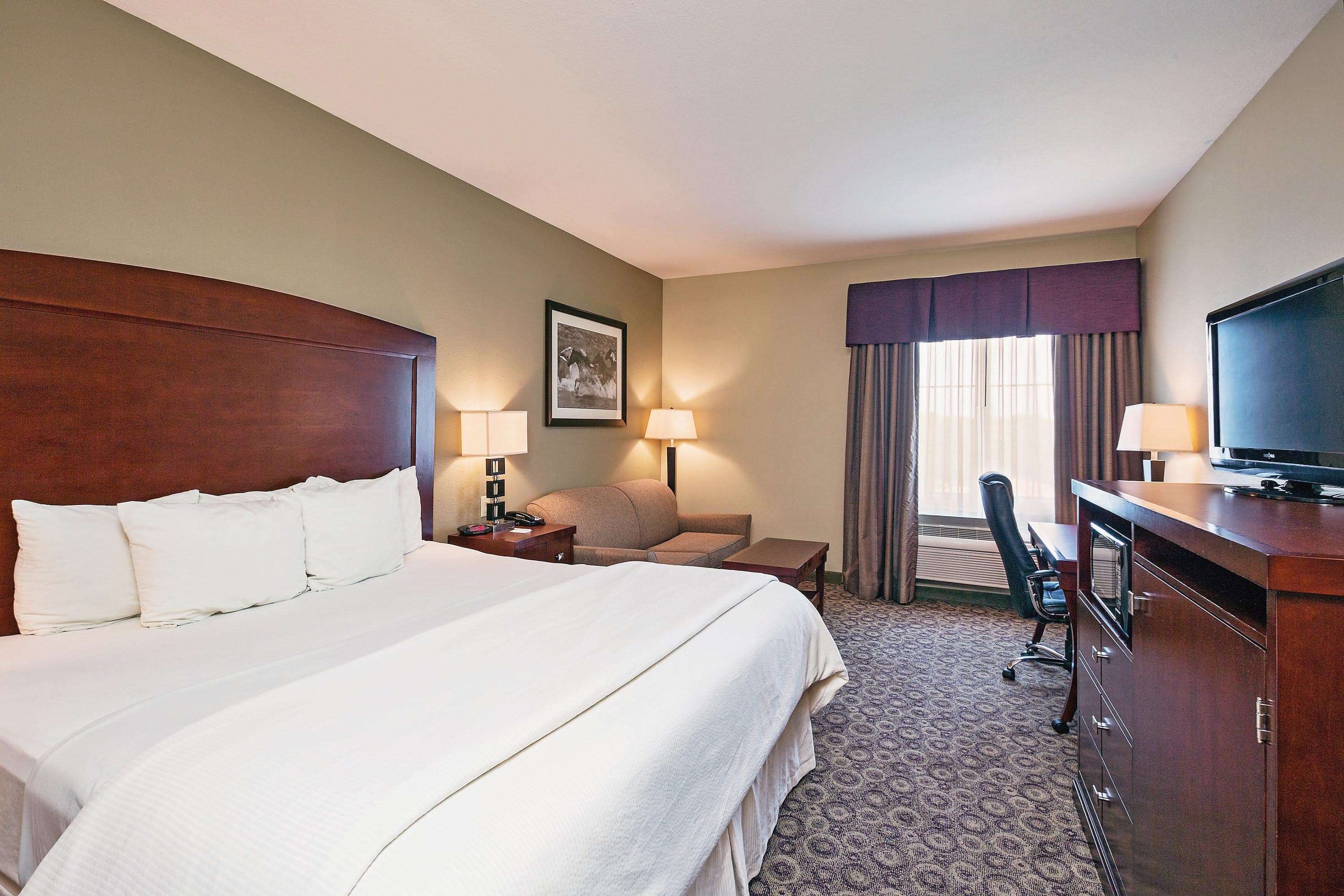 La Quinta Inn & Suites by Wyndham Fort Worth NE Mall