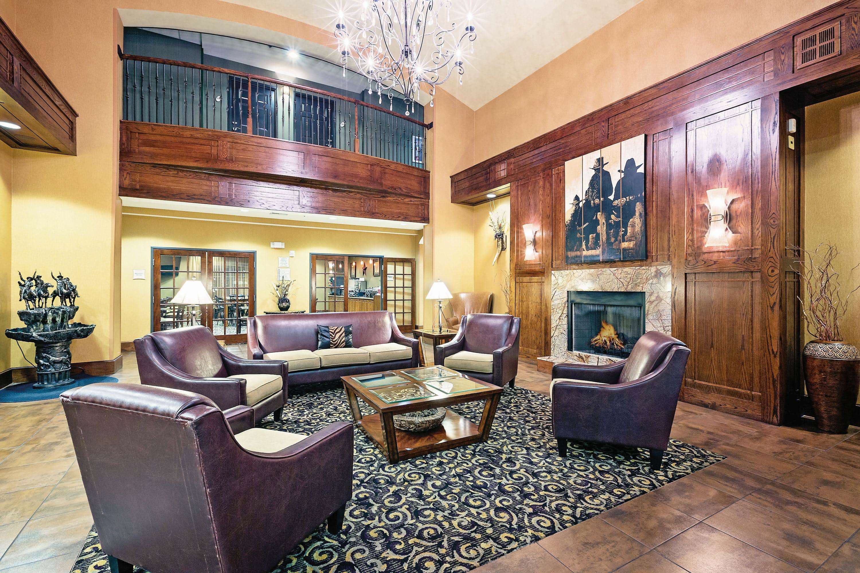 La Quinta Inn & Suites by Wyndham Fort Worth NE Mall