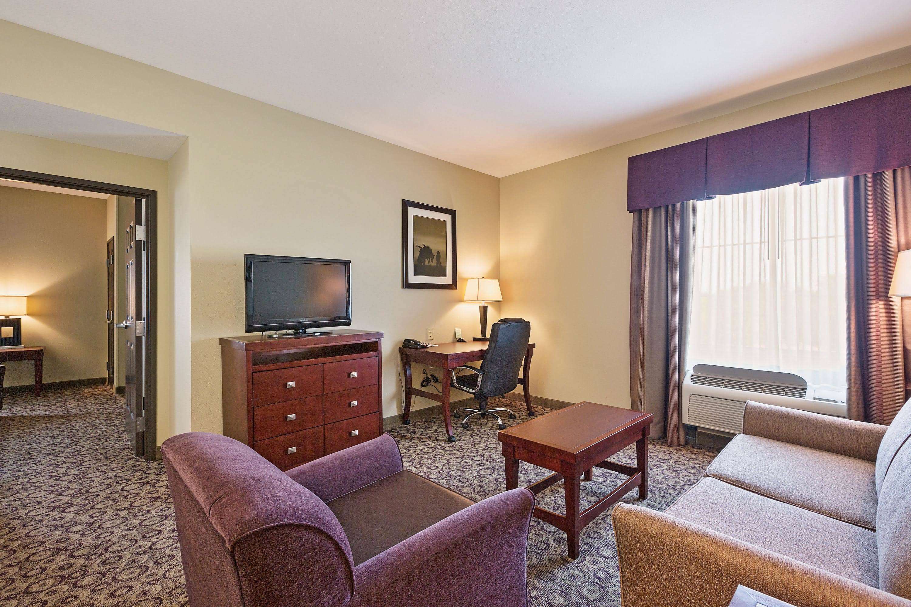 La Quinta Inn & Suites by Wyndham Fort Worth NE Mall