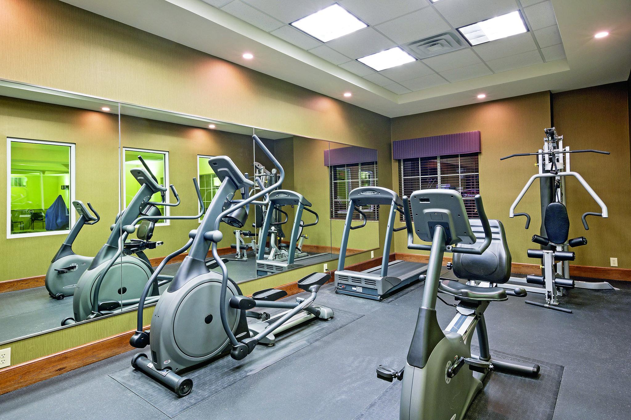 La Quinta Inn & Suites by Wyndham Fort Worth NE Mall