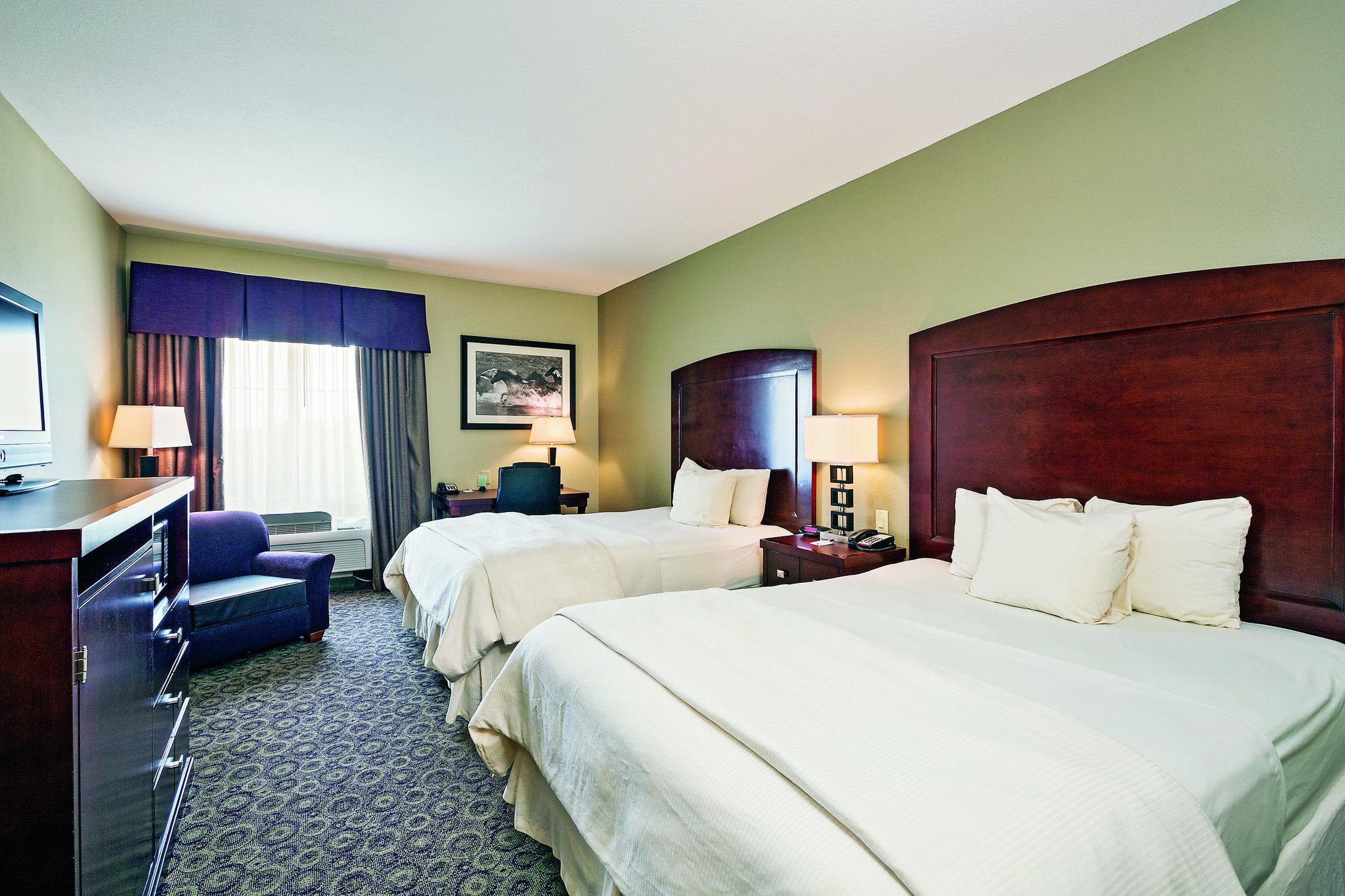 La Quinta Inn & Suites by Wyndham Fort Worth NE Mall
