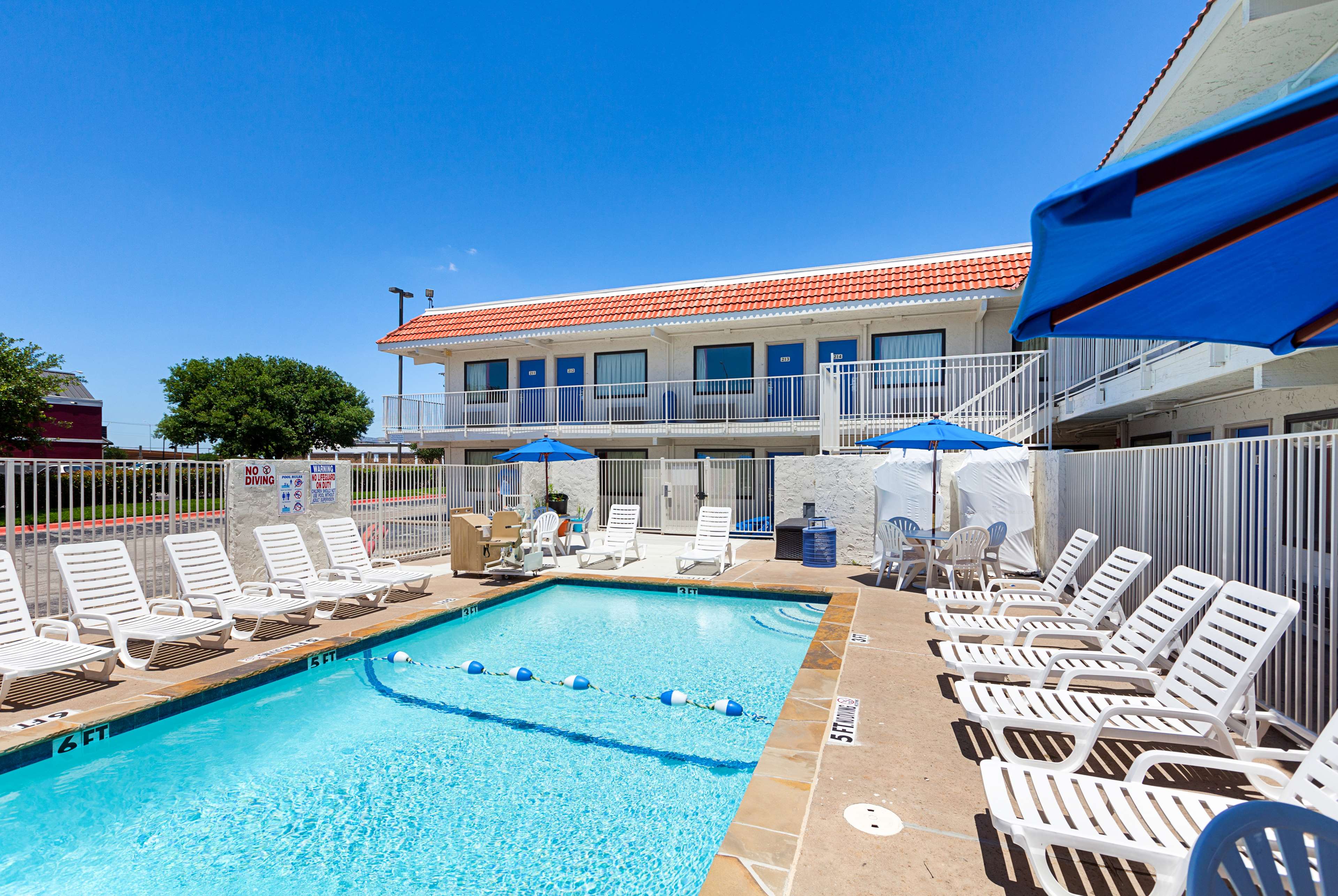 Red Oak Inn
