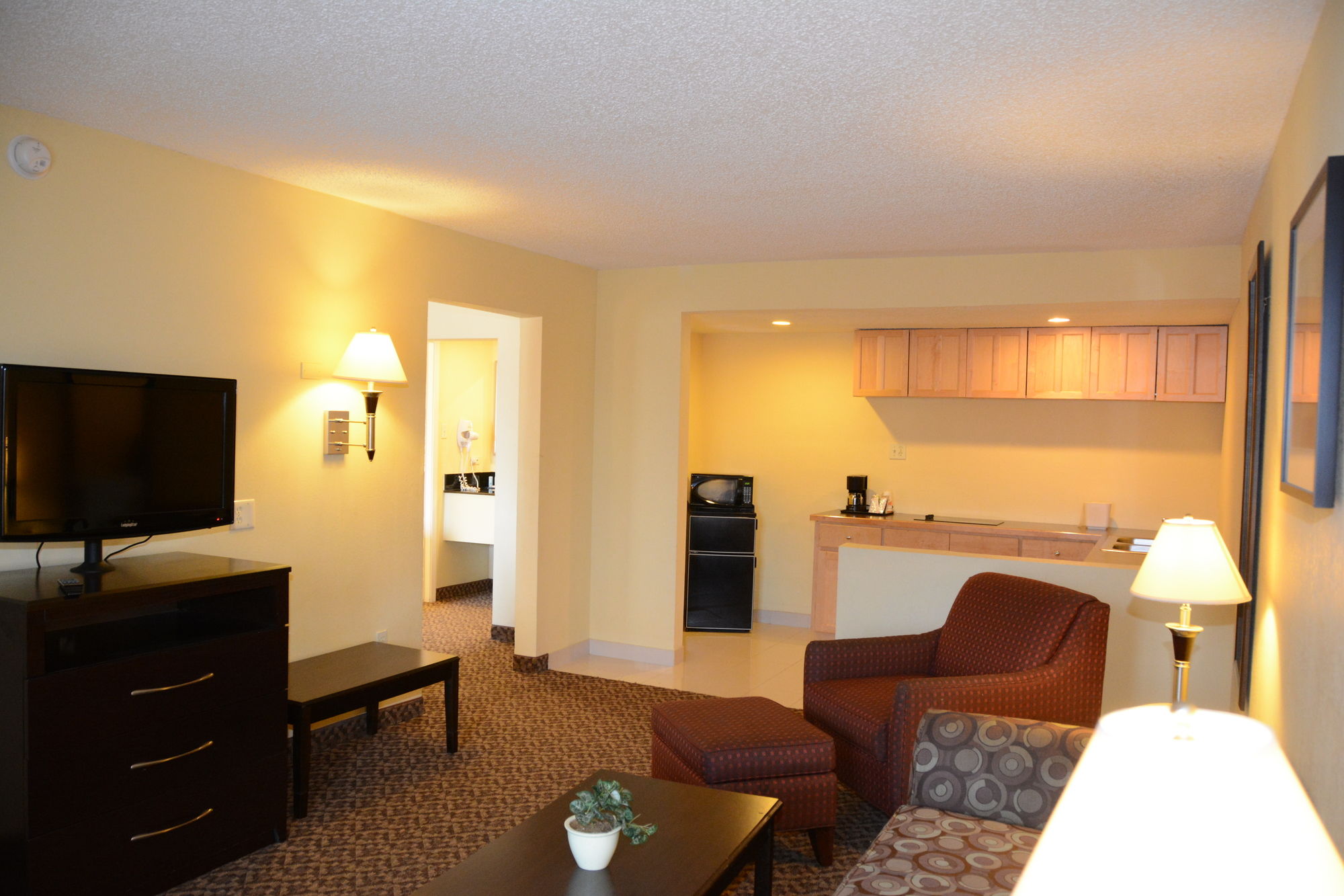 Studio 6 Suites North Richland Hills