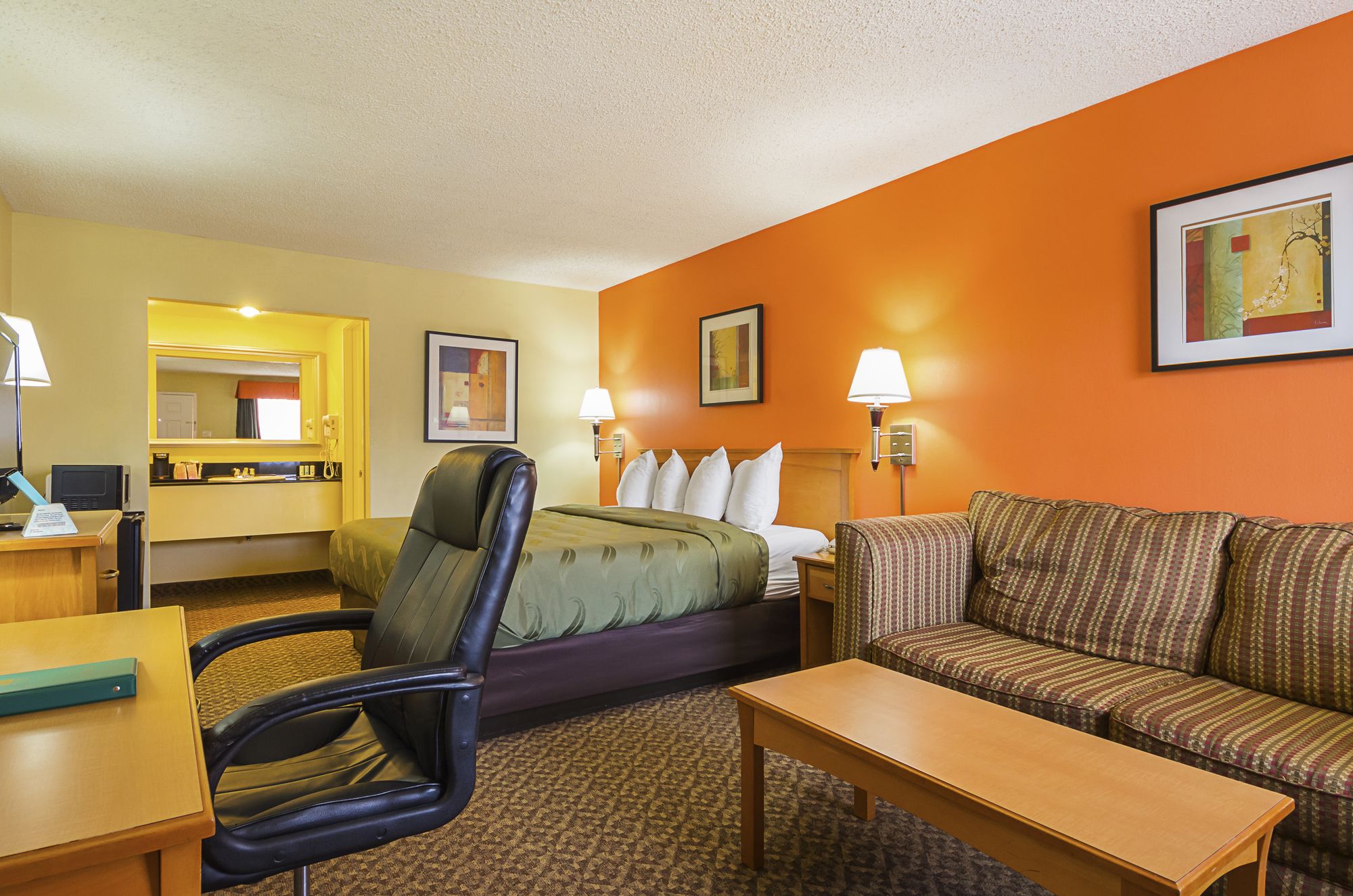 Studio 6 Suites North Richland Hills