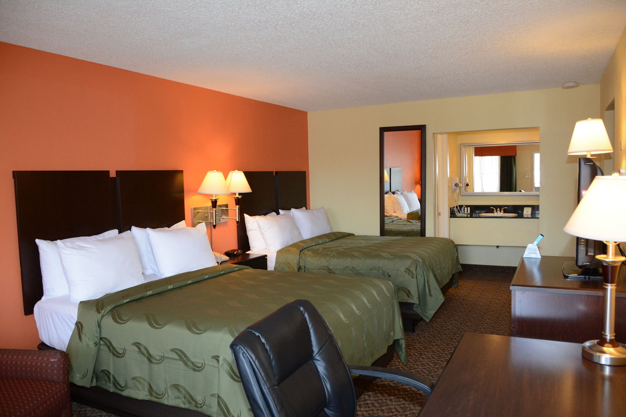Studio 6 Suites North Richland Hills