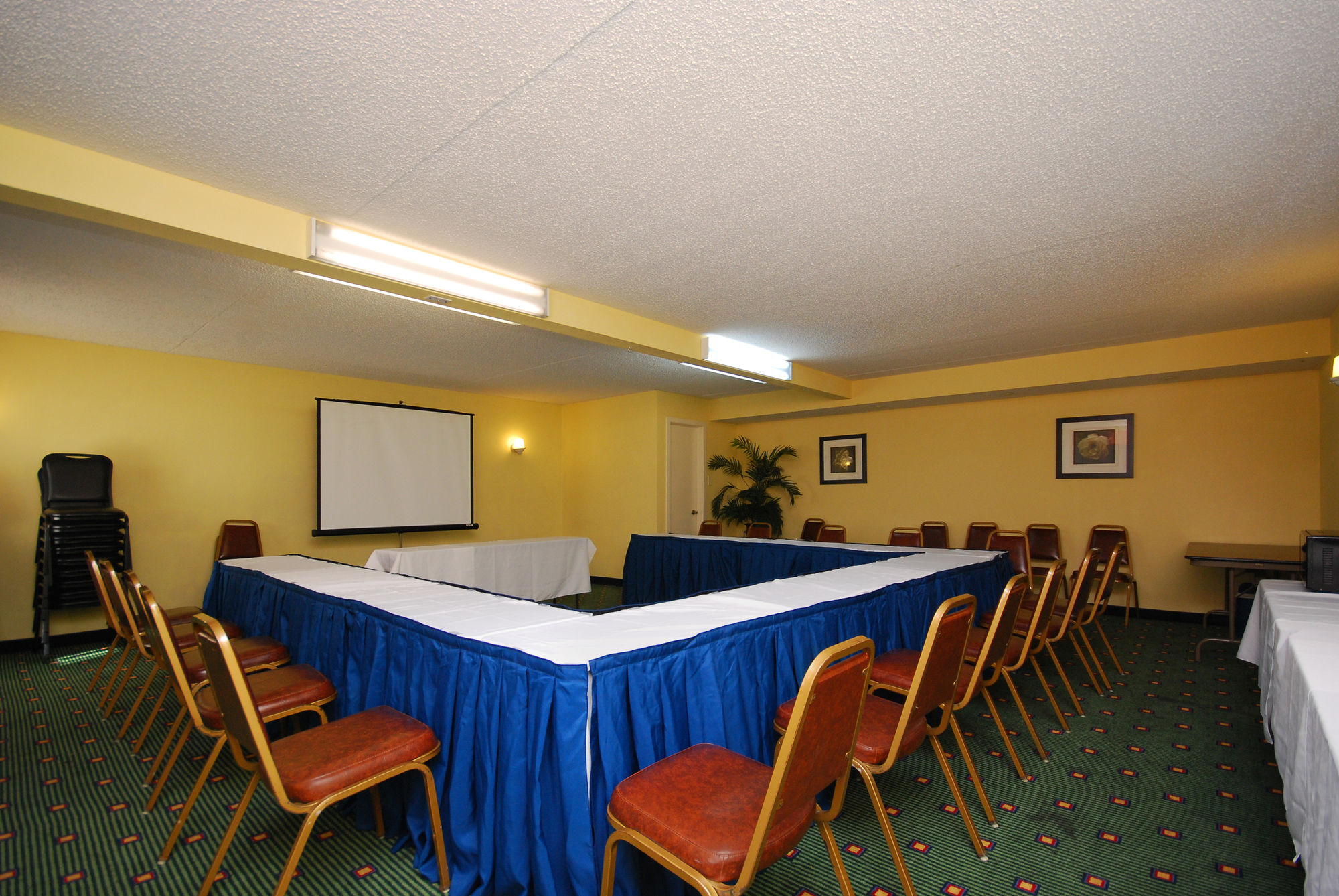 Studio 6 Suites North Richland Hills