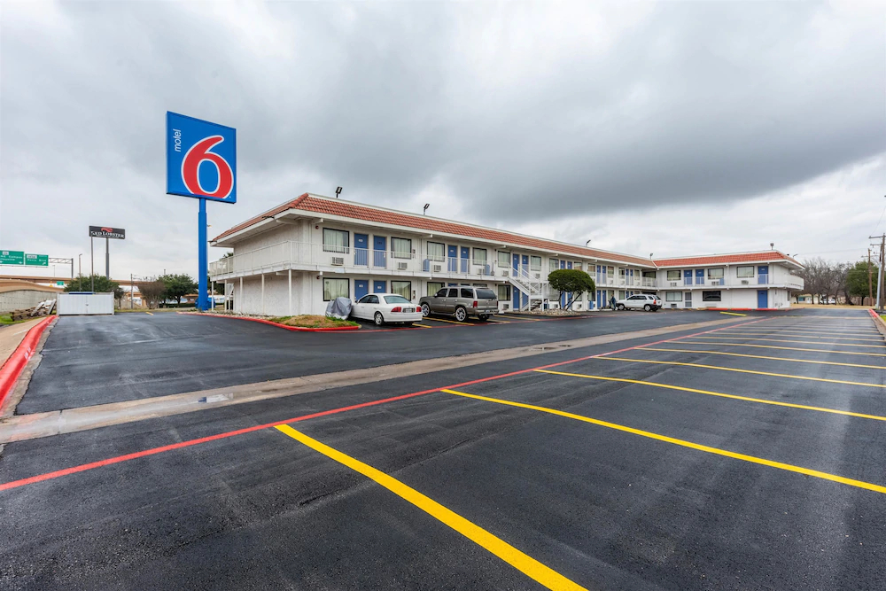 Red Oak Inn
