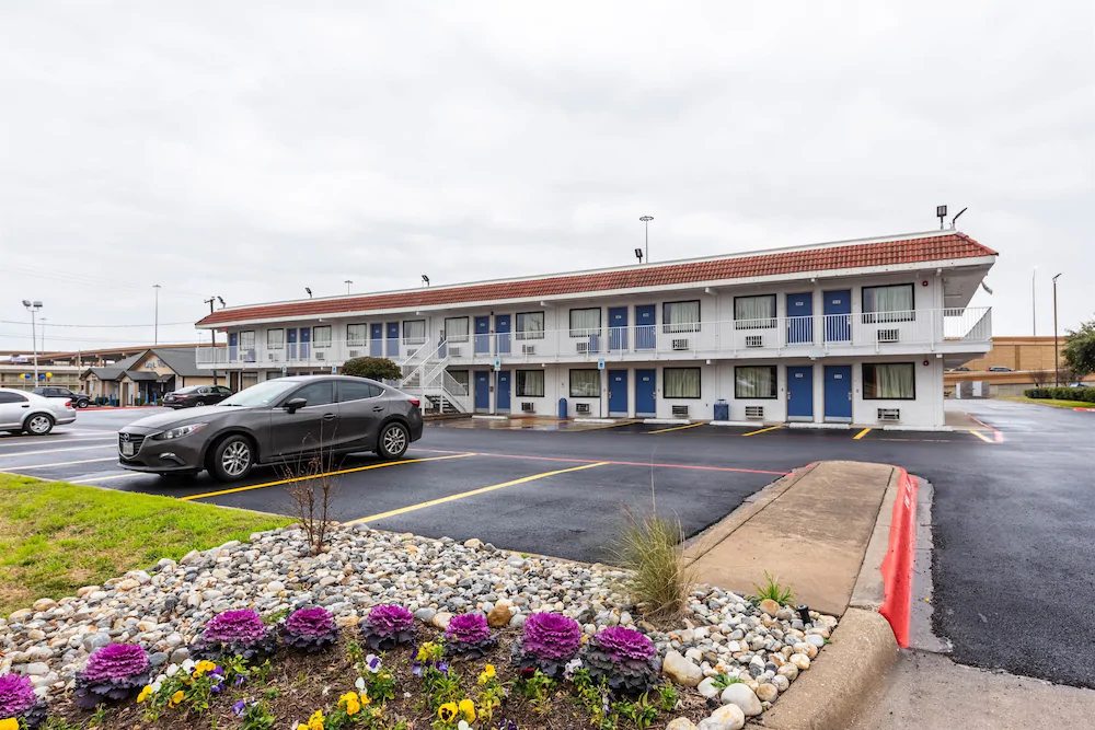 Red Oak Inn