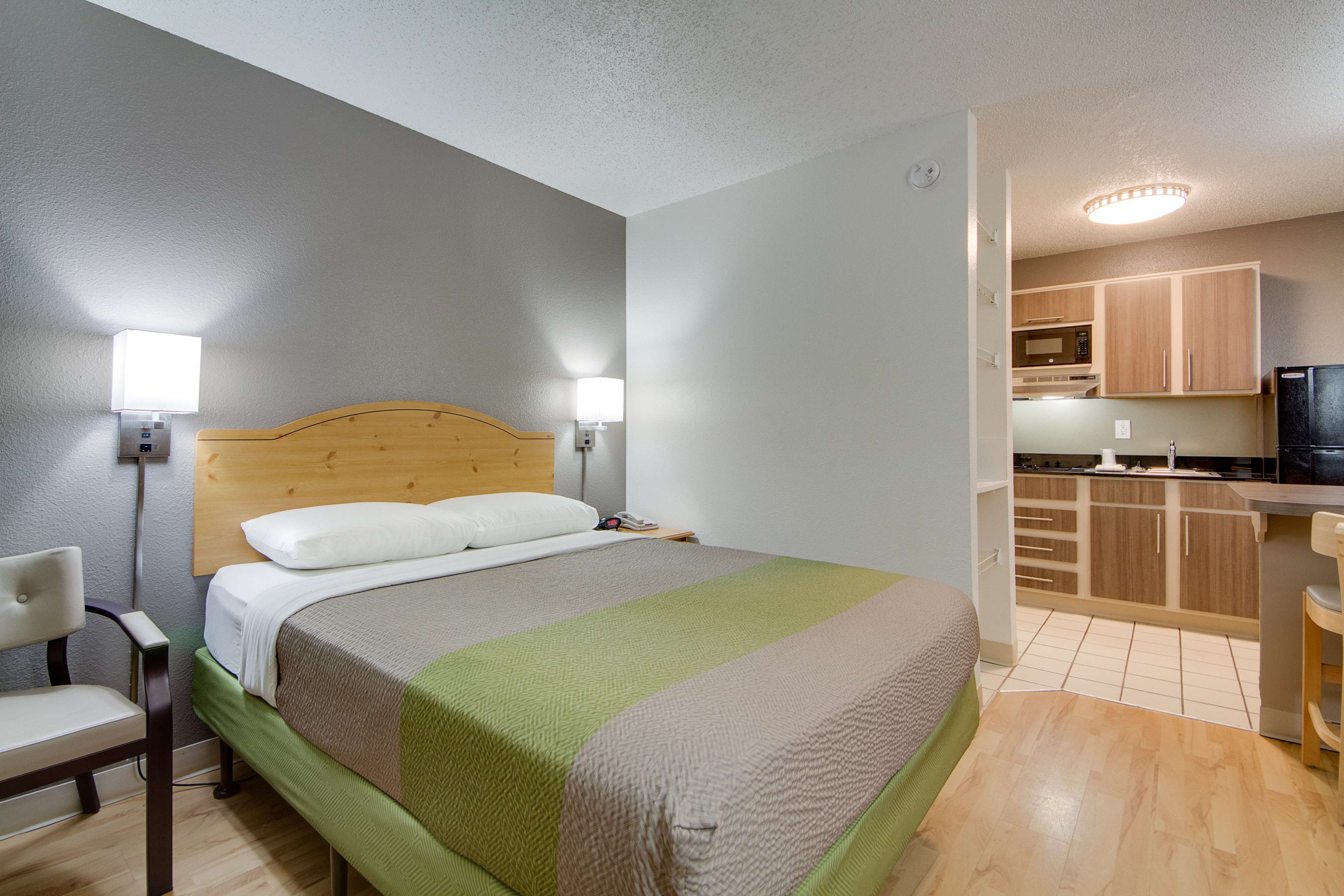 Studio 6 Ft. Worth - North Richland Hills