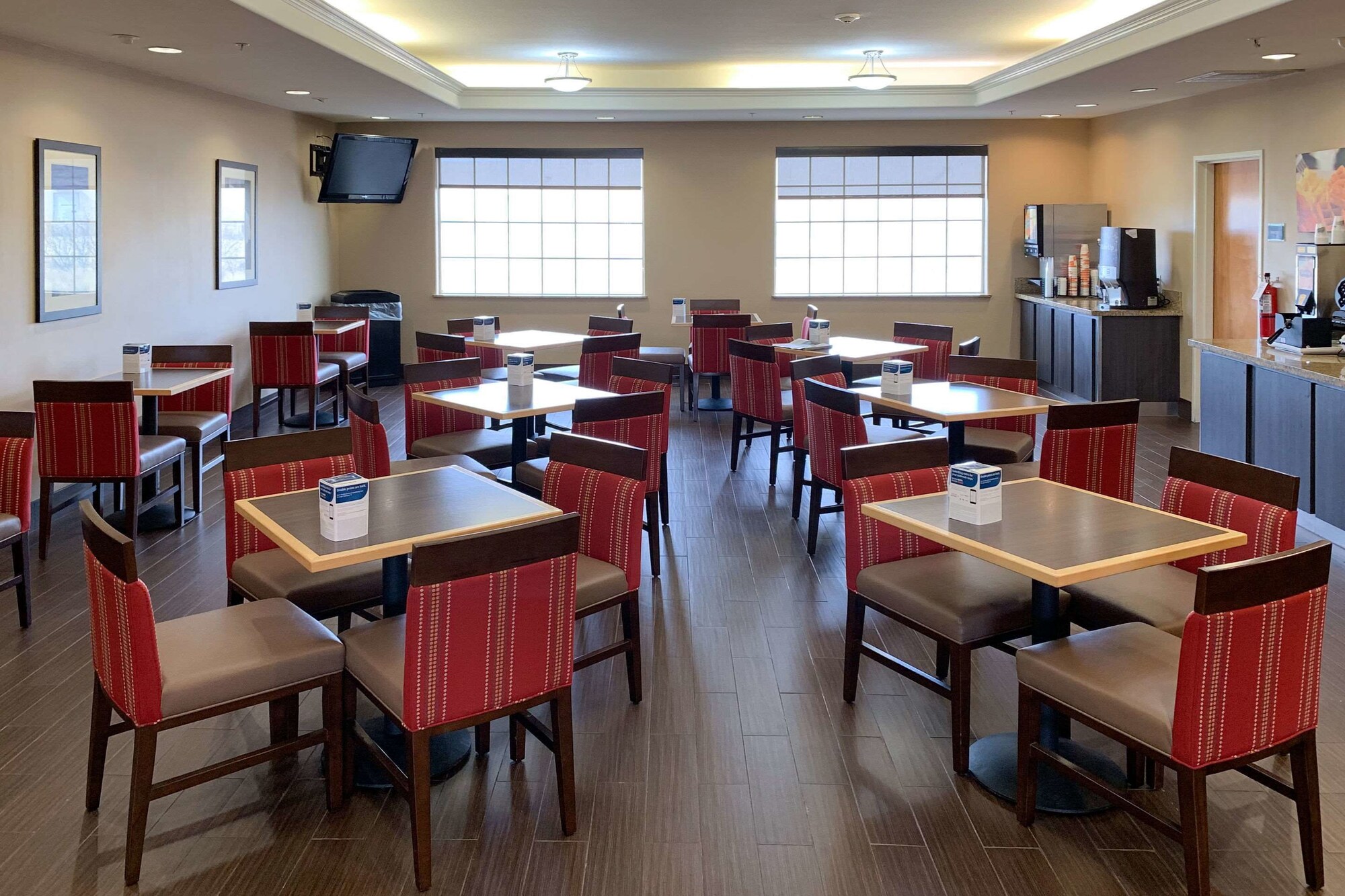 Comfort Inn & Suites