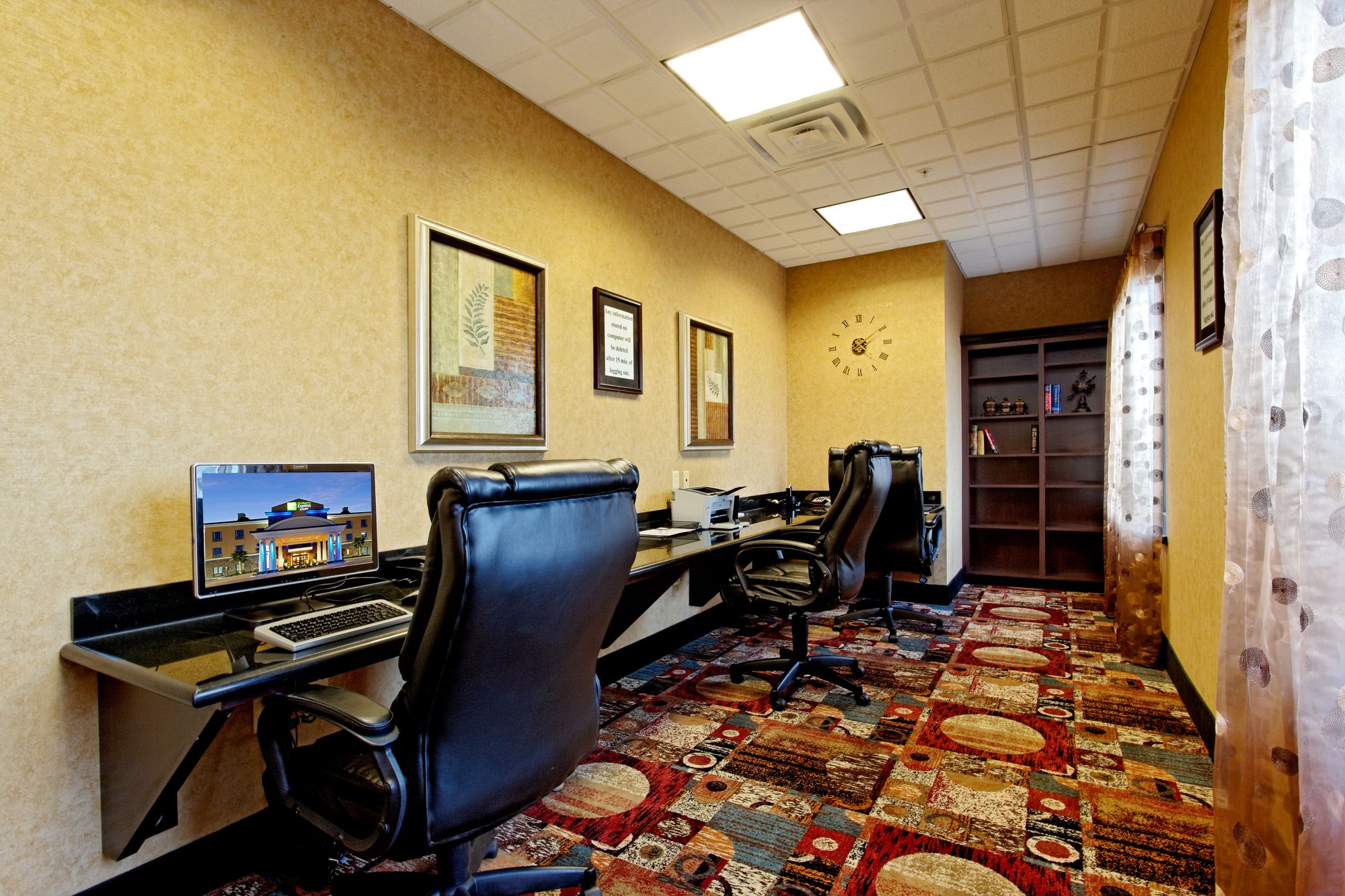Holiday Inn Express & Suites Odessa