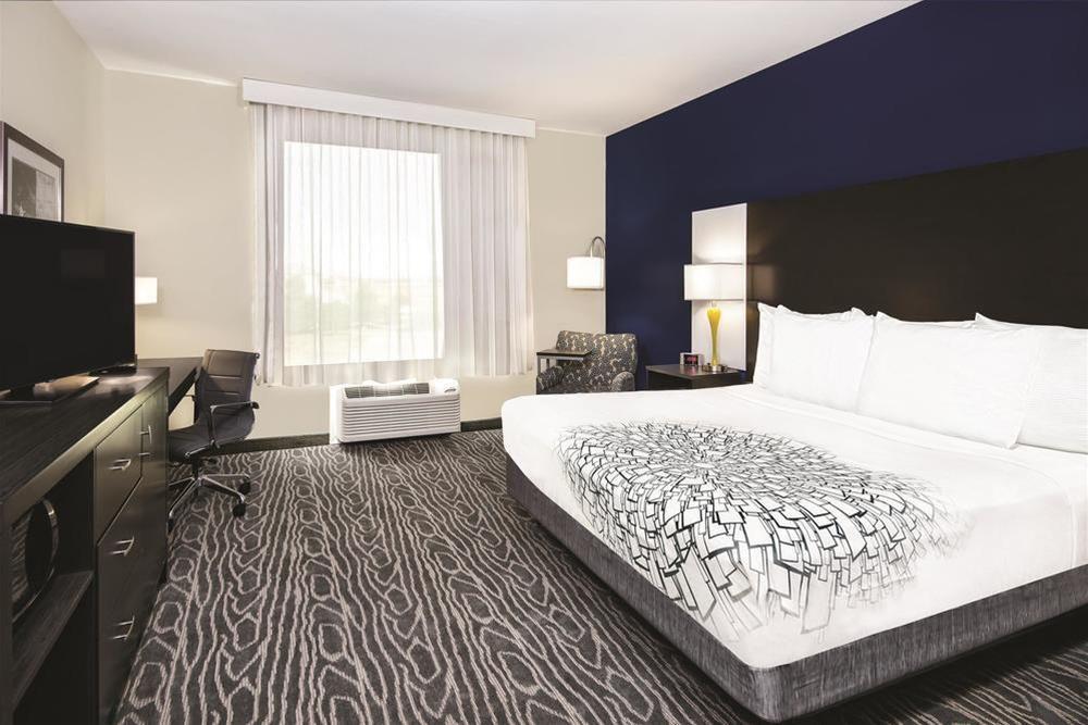 La Quinta Inn & Suites by Wyndham Odessa North