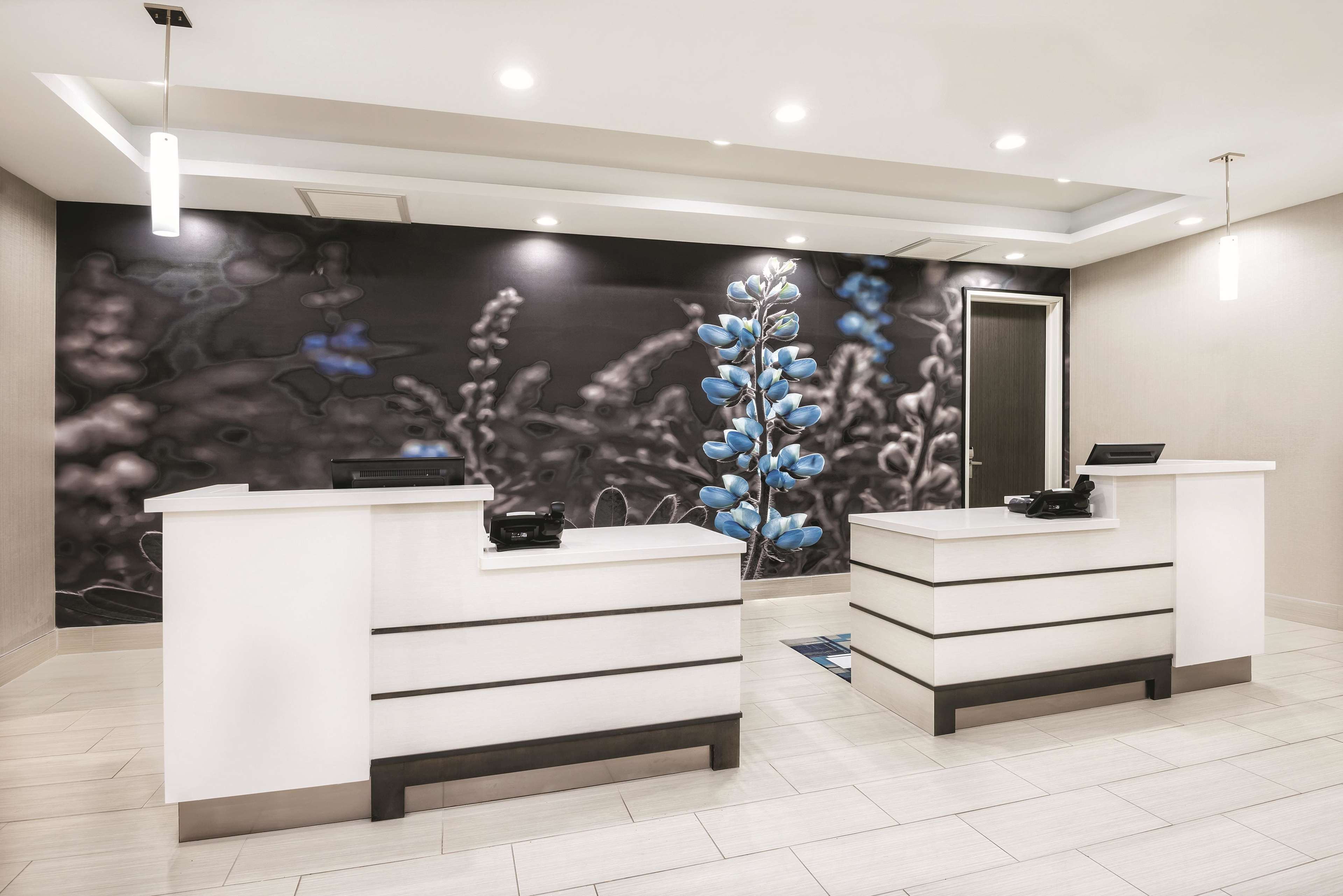 La Quinta Inn & Suites Odessa North - Sienna Tower