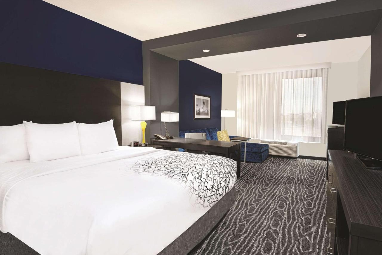 La Quinta Inn & Suites Odessa North - Sienna Tower