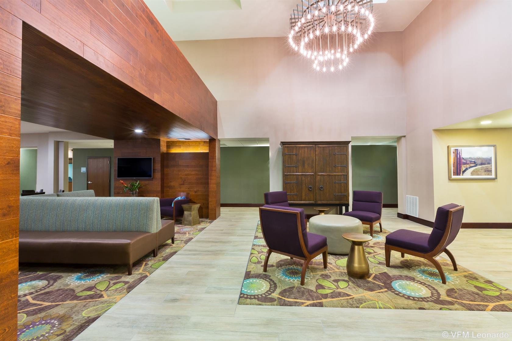 Holiday Inn Express Palestine