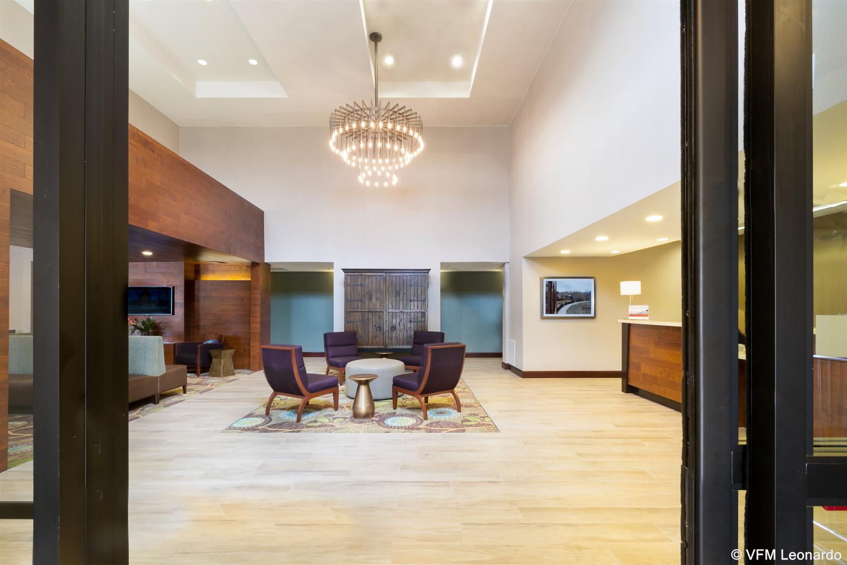 Holiday Inn Express Palestine