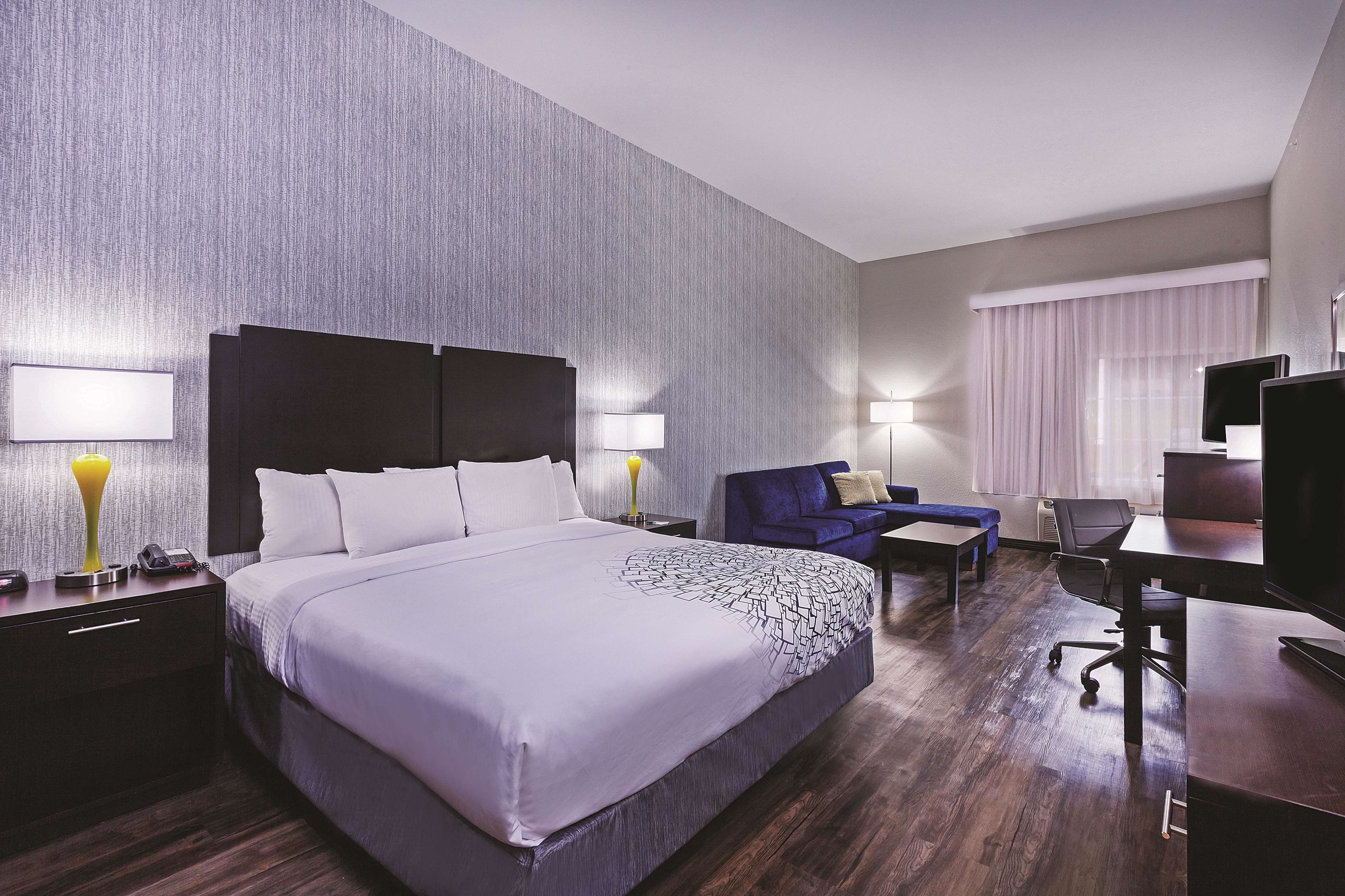 La Quinta Inn & Suites by Wyndham Palestine