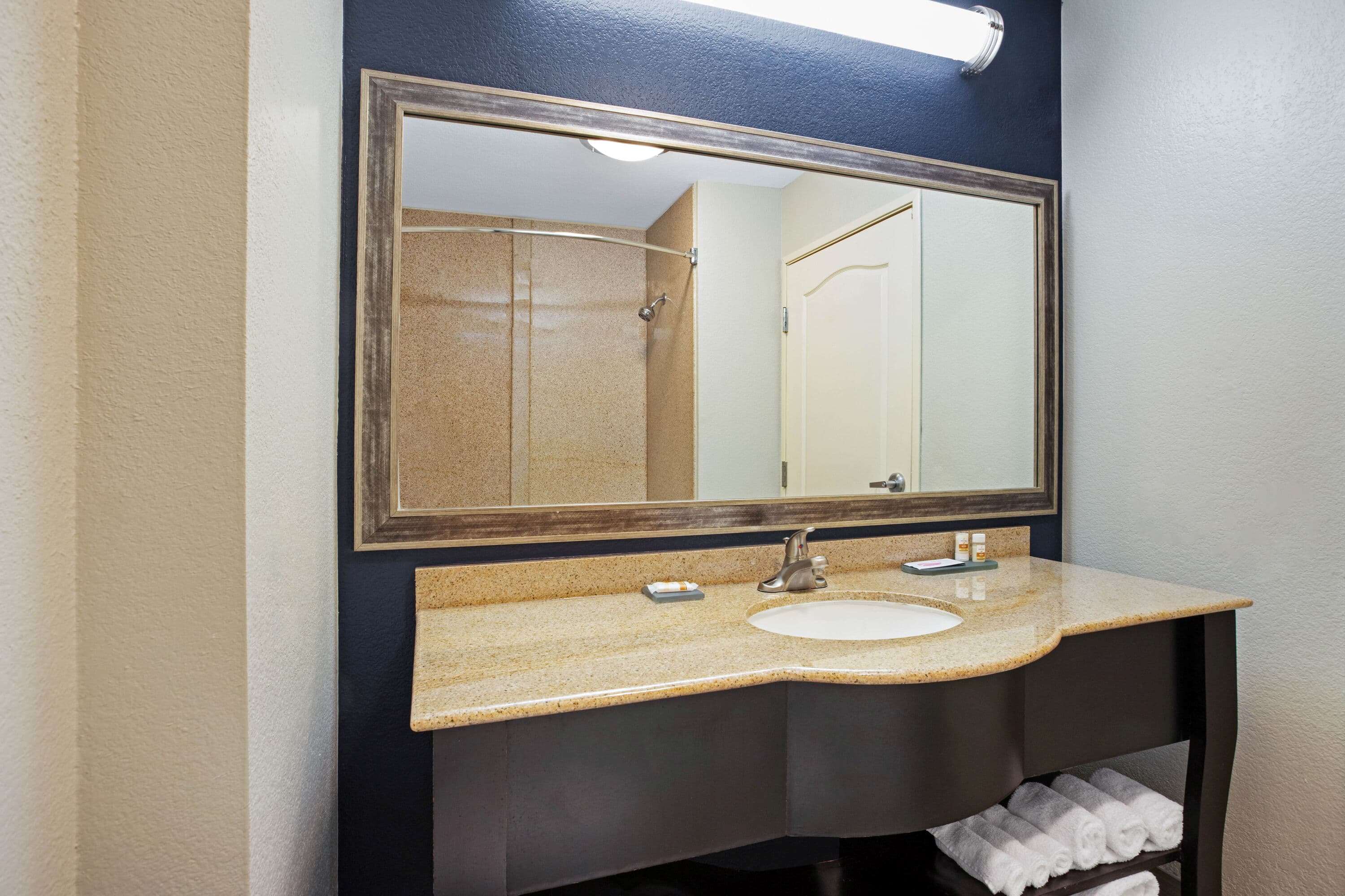 La Quinta Inn & Suites by Wyndham Palestine