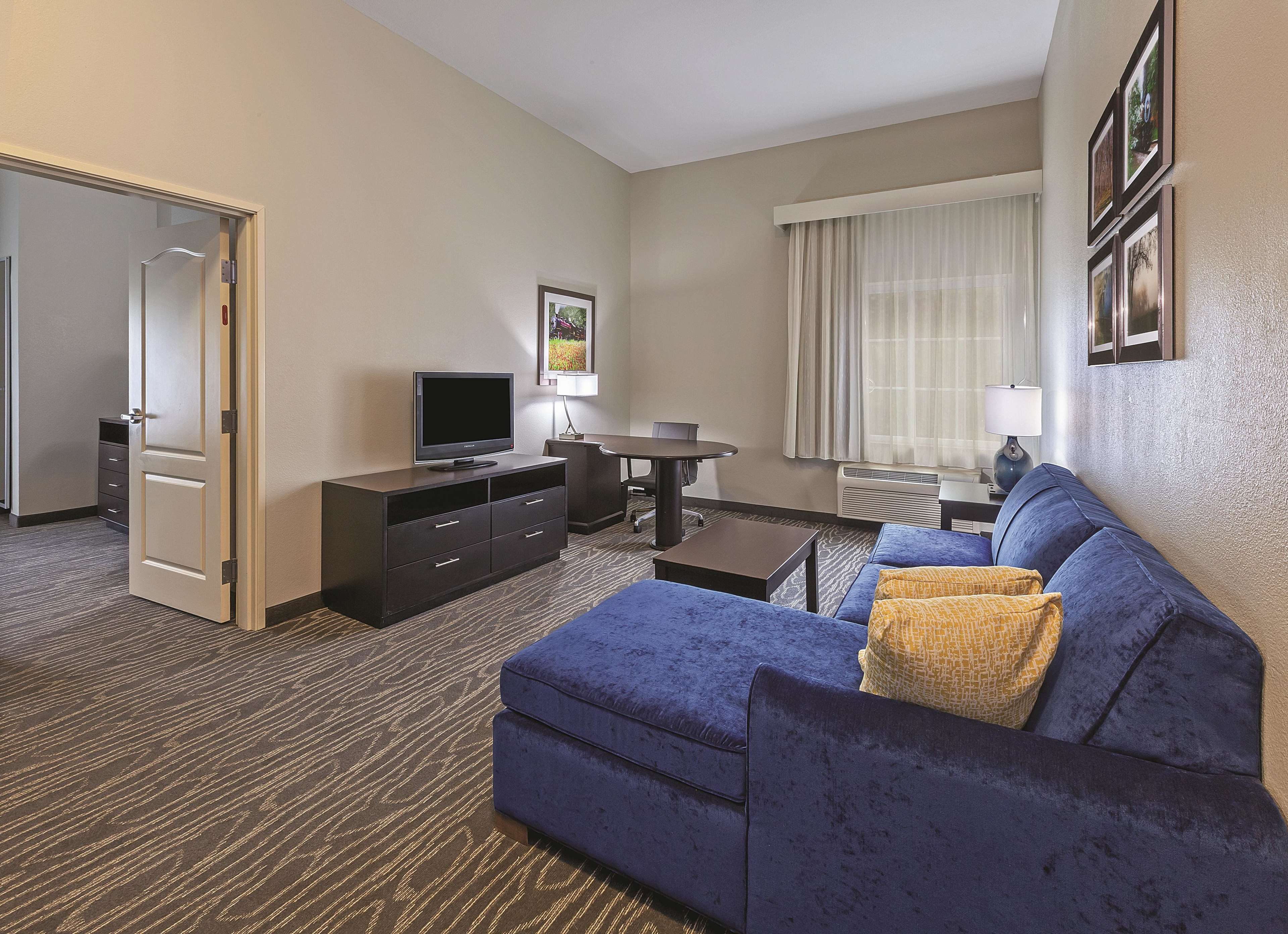 La Quinta Inn & Suites by Wyndham Palestine