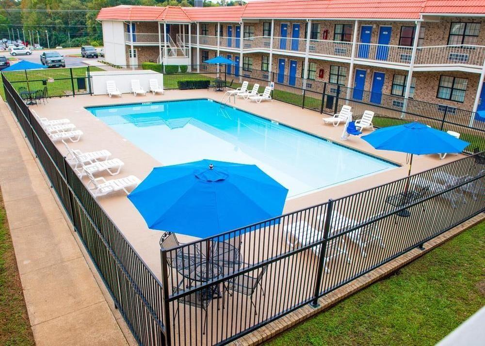 Motel 6 Palestine Tx